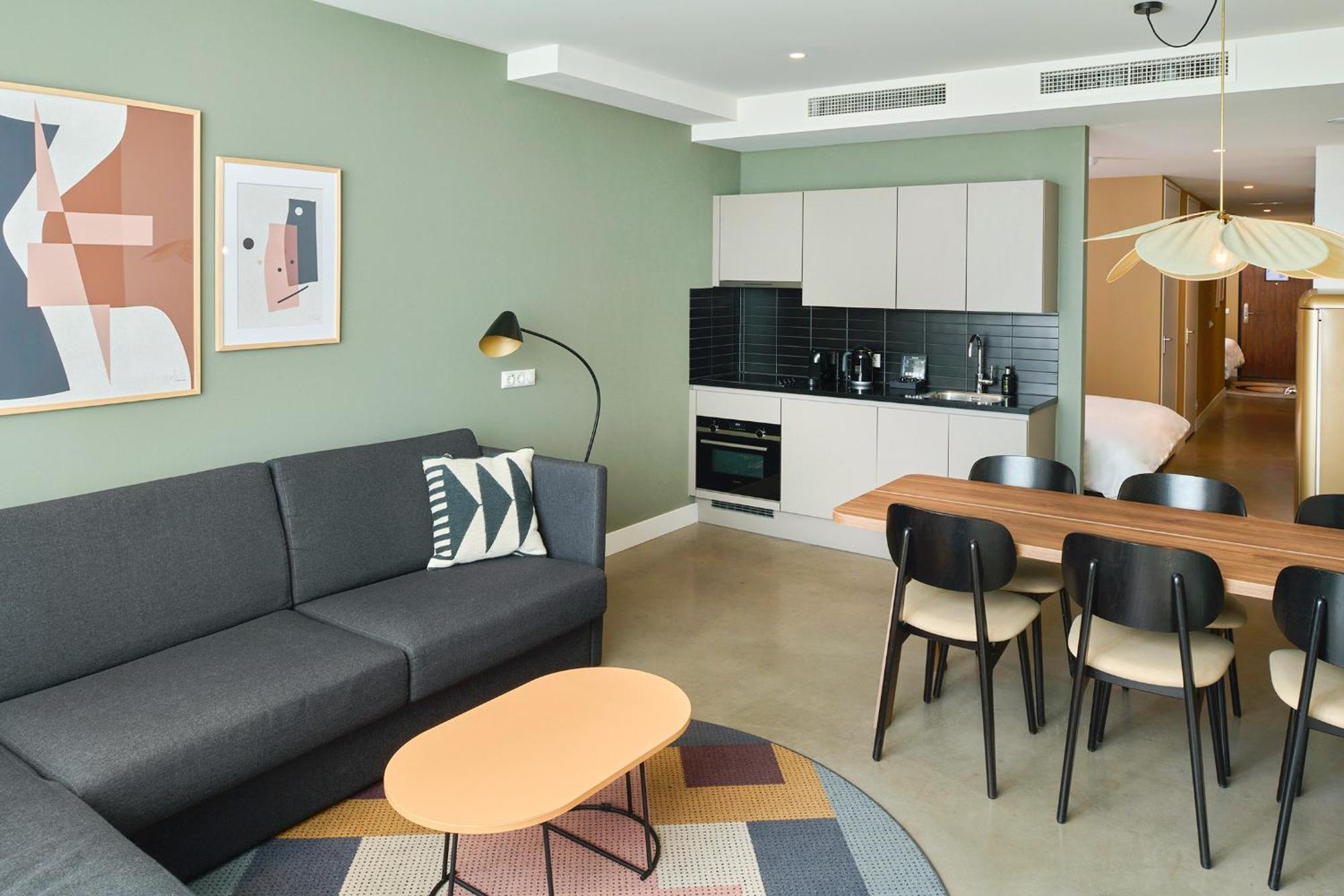 6-Person Loft 2 Bathrooms