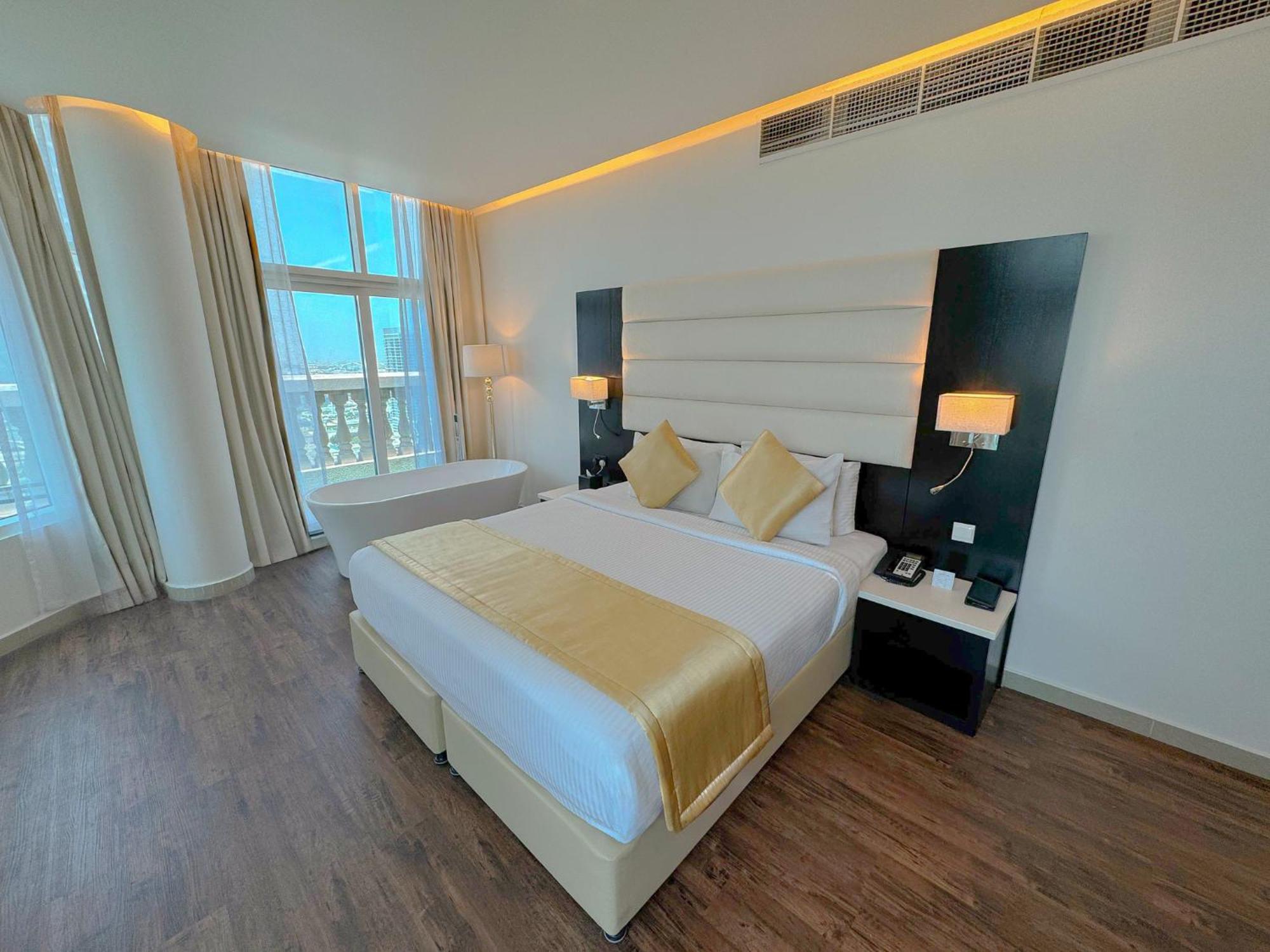 Club Suite With Burj Khalifa View