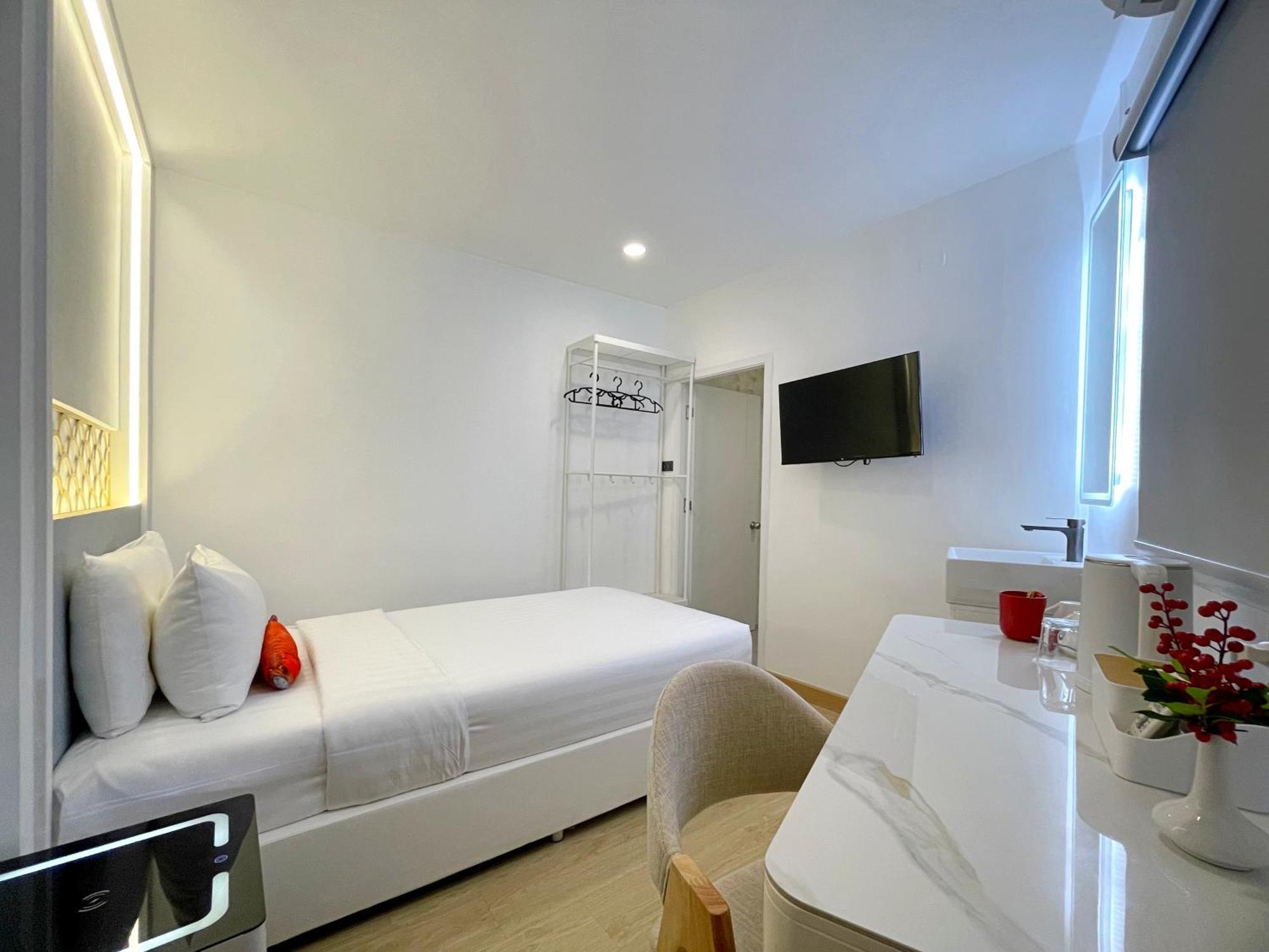 Superior Single Room