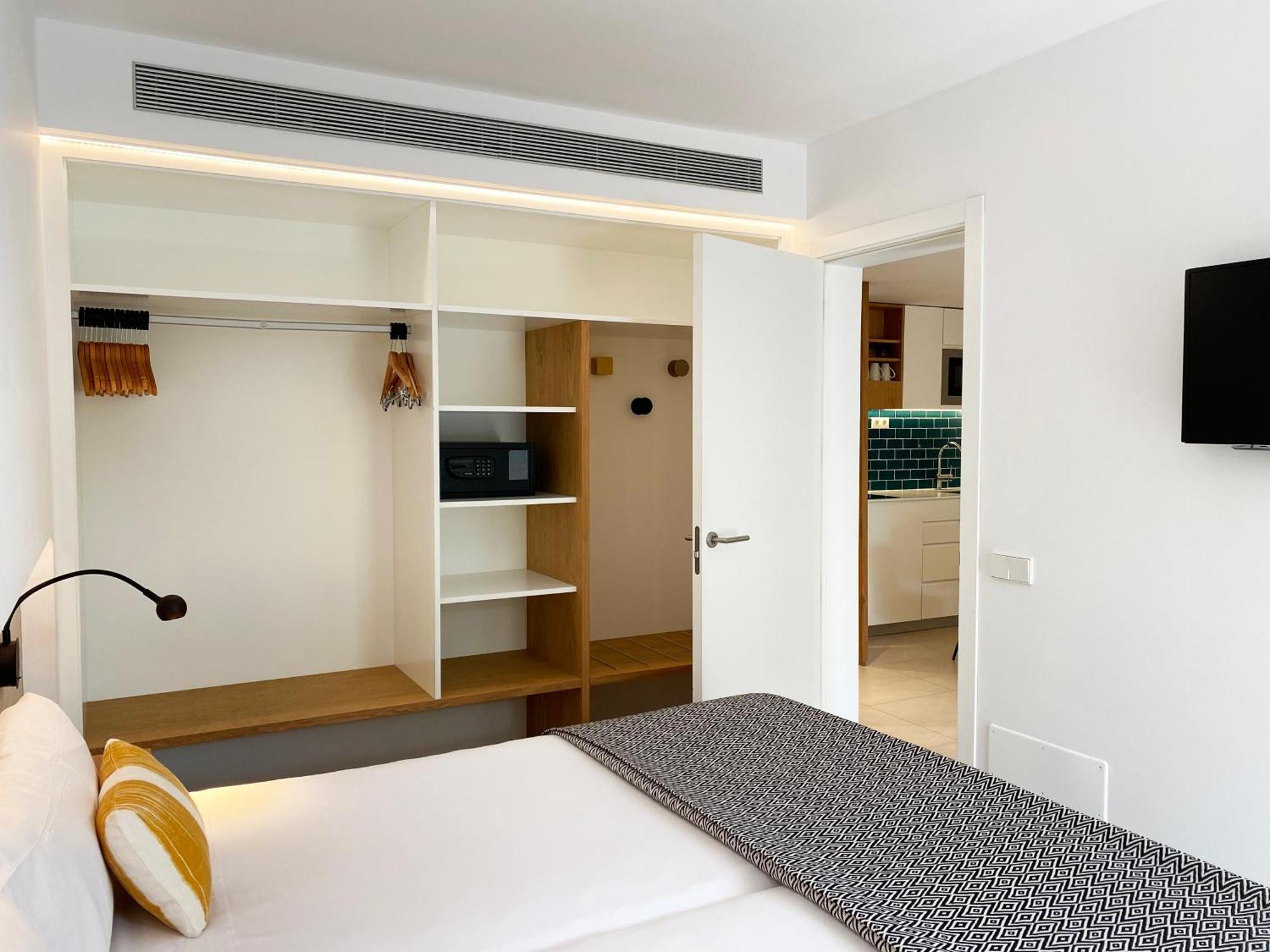 One-Bedroom Family Apartment
