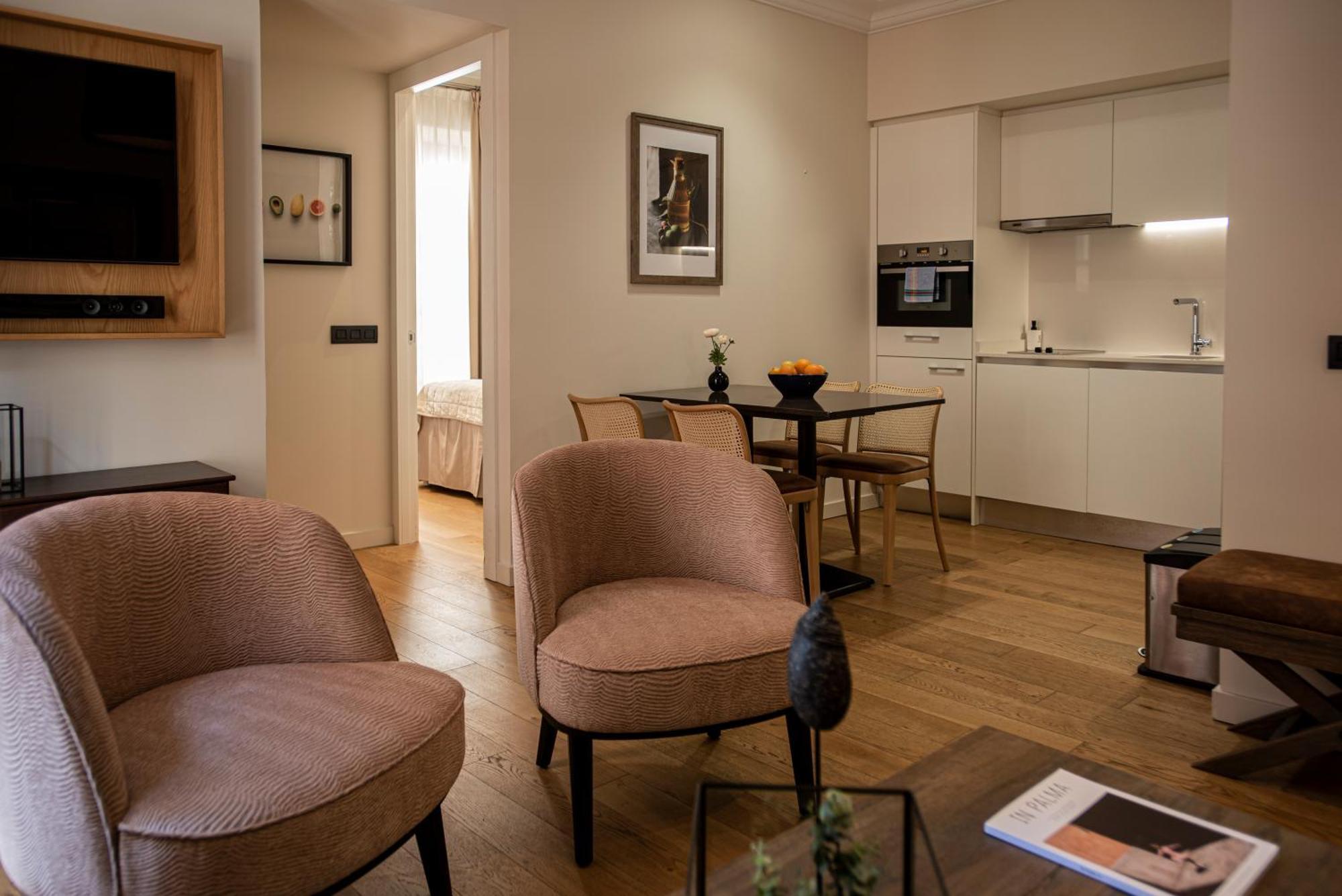 Standard Suite