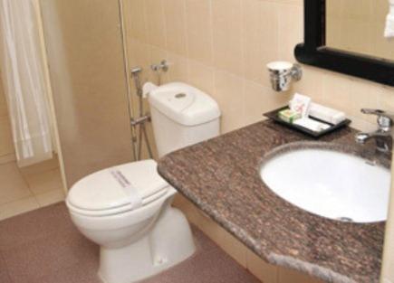 Deluxe Queen Suite