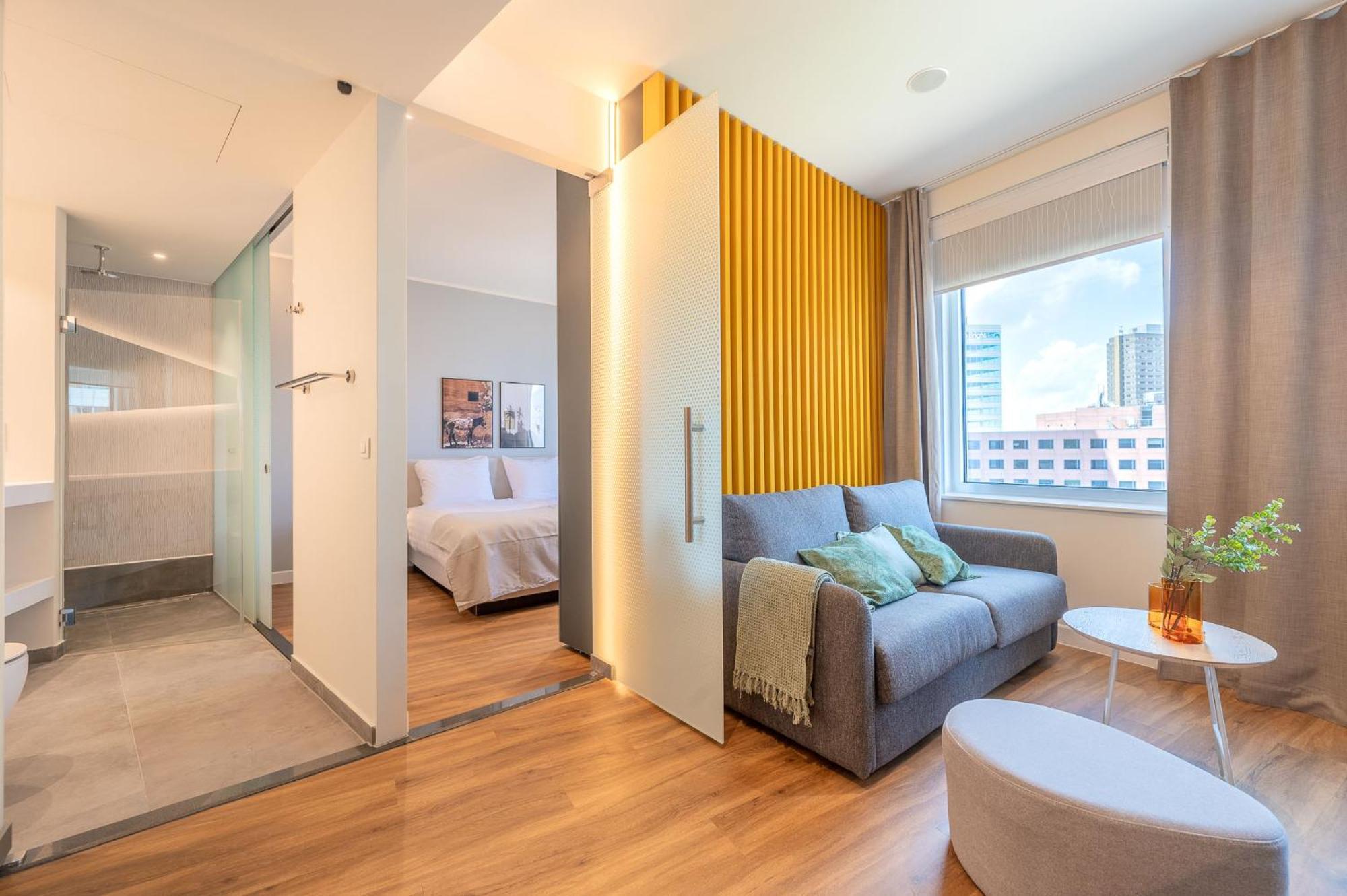 Suite with Sofa Bed