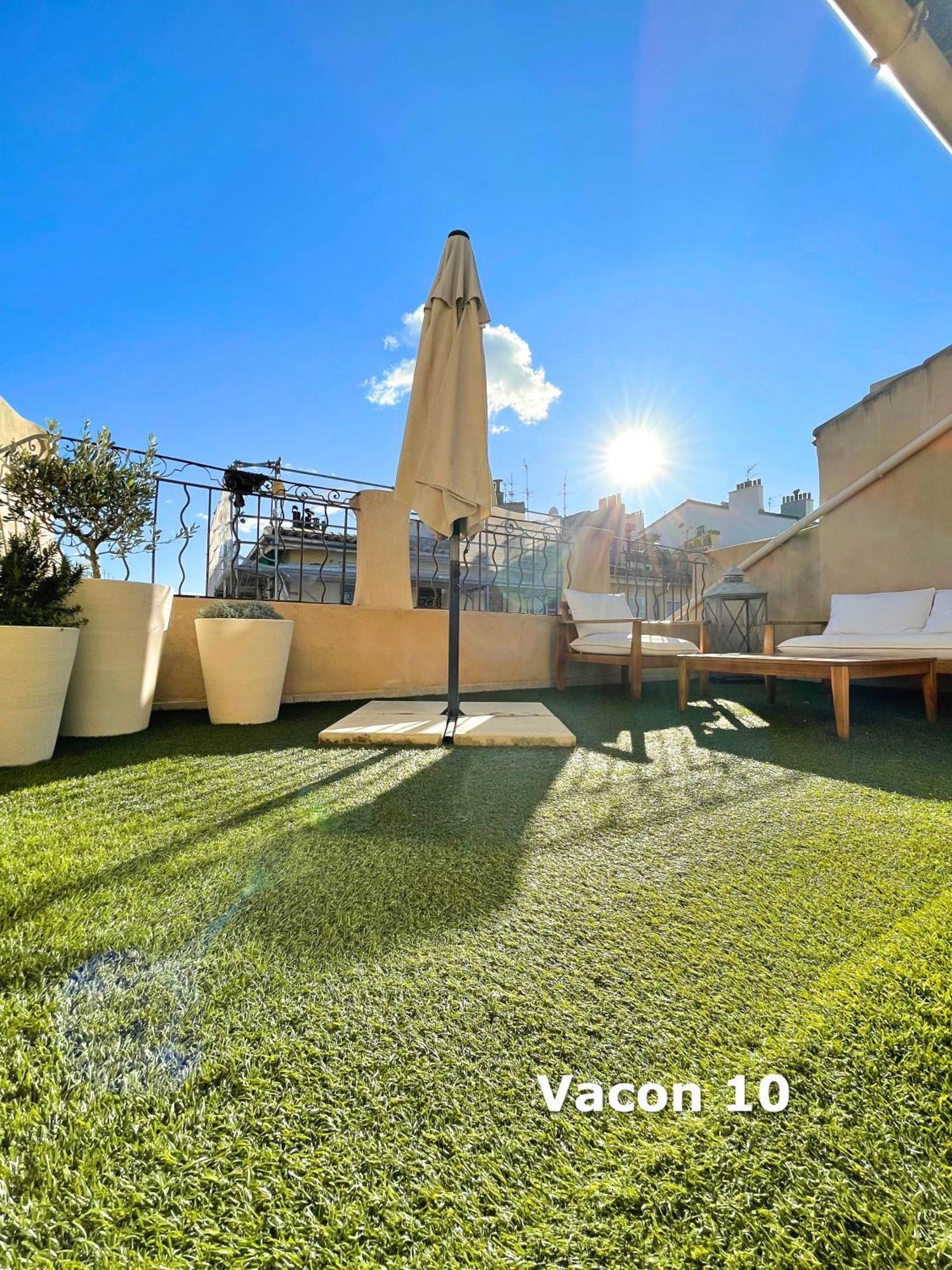 One-Bedroom Apartment Terrace,1660304501:JPEG