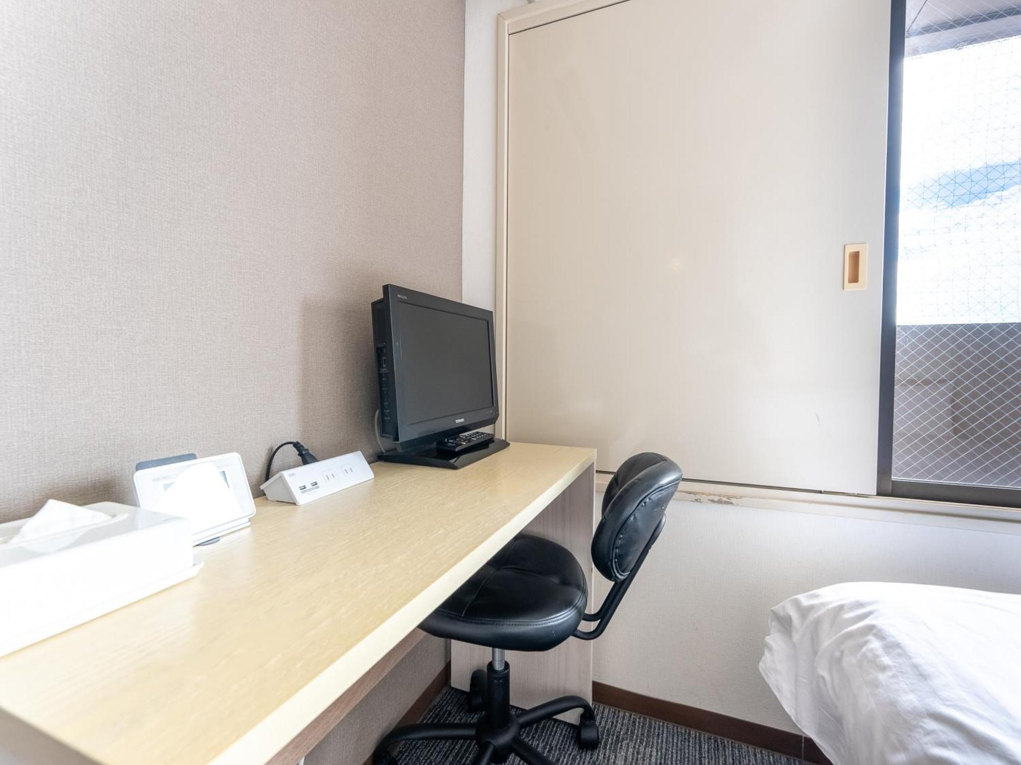 Double Room with Small Double Bed - Non-Smoking