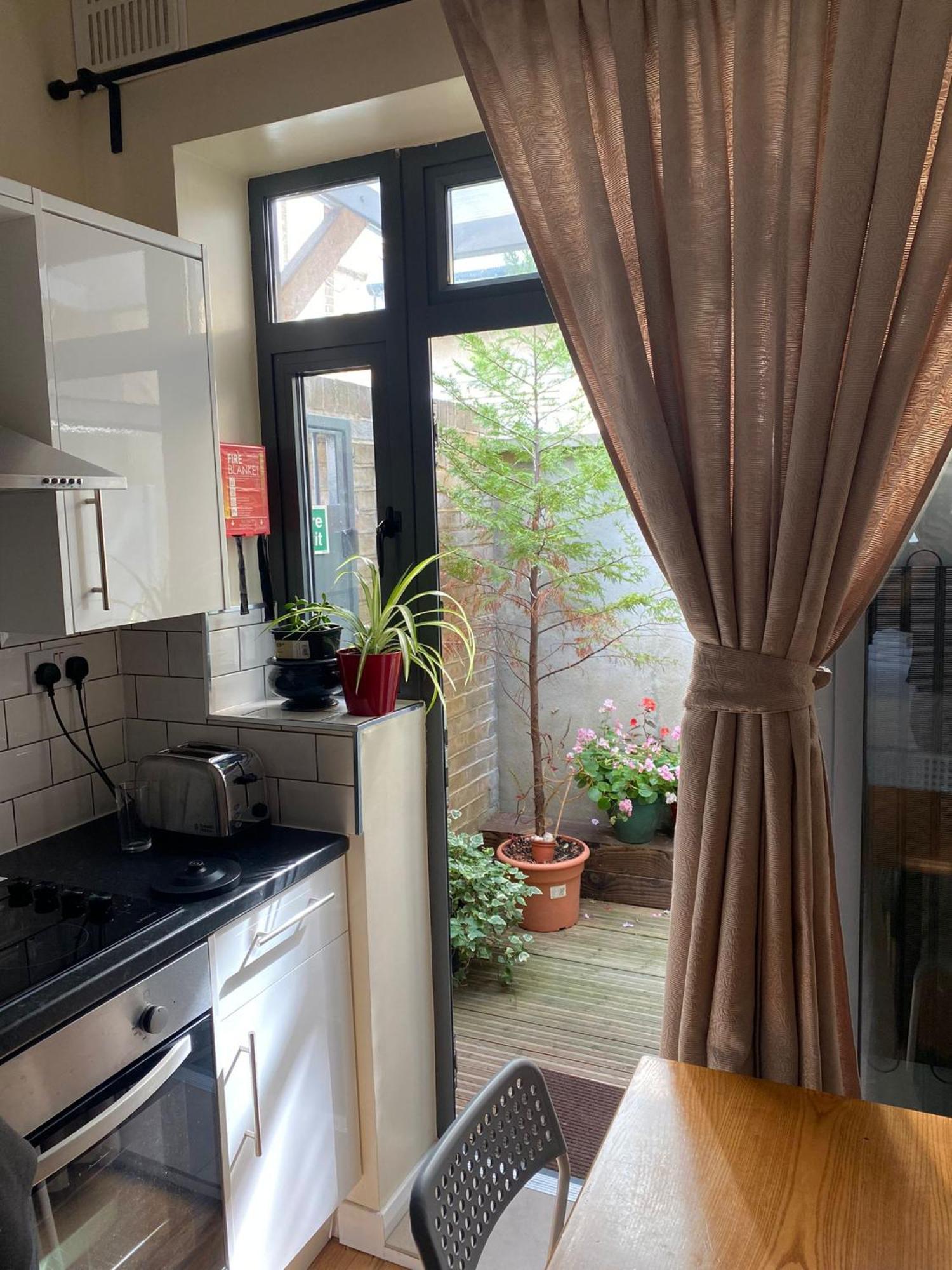 Studio Apartment with Balcony