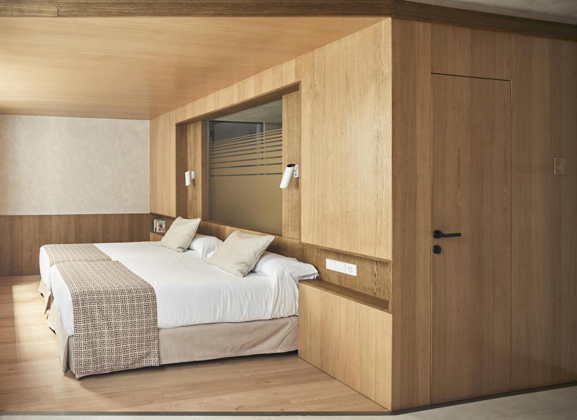 Standard Suite