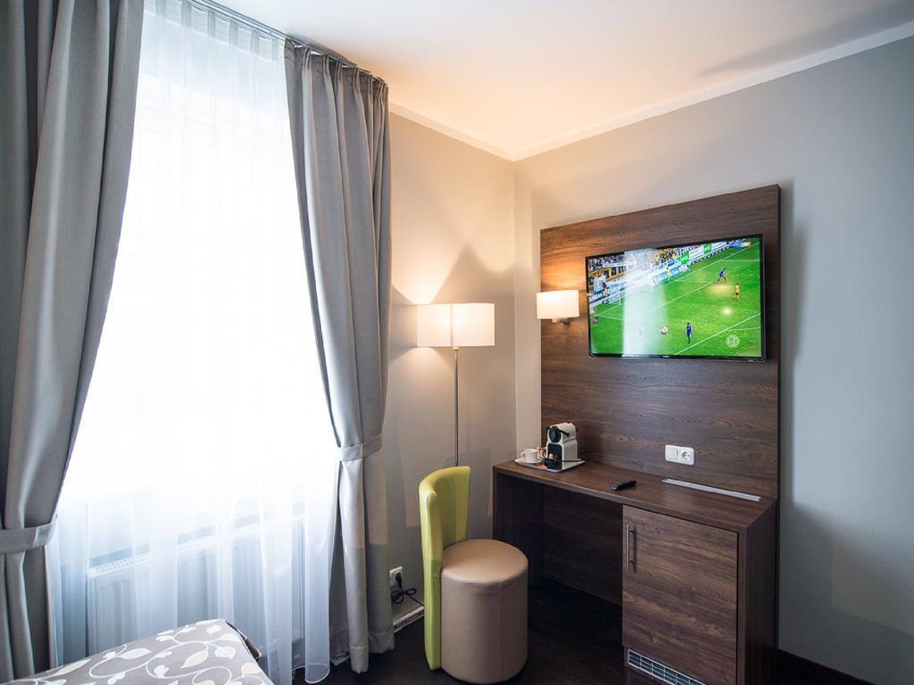 Economy B Double Room,198223900:JPEG