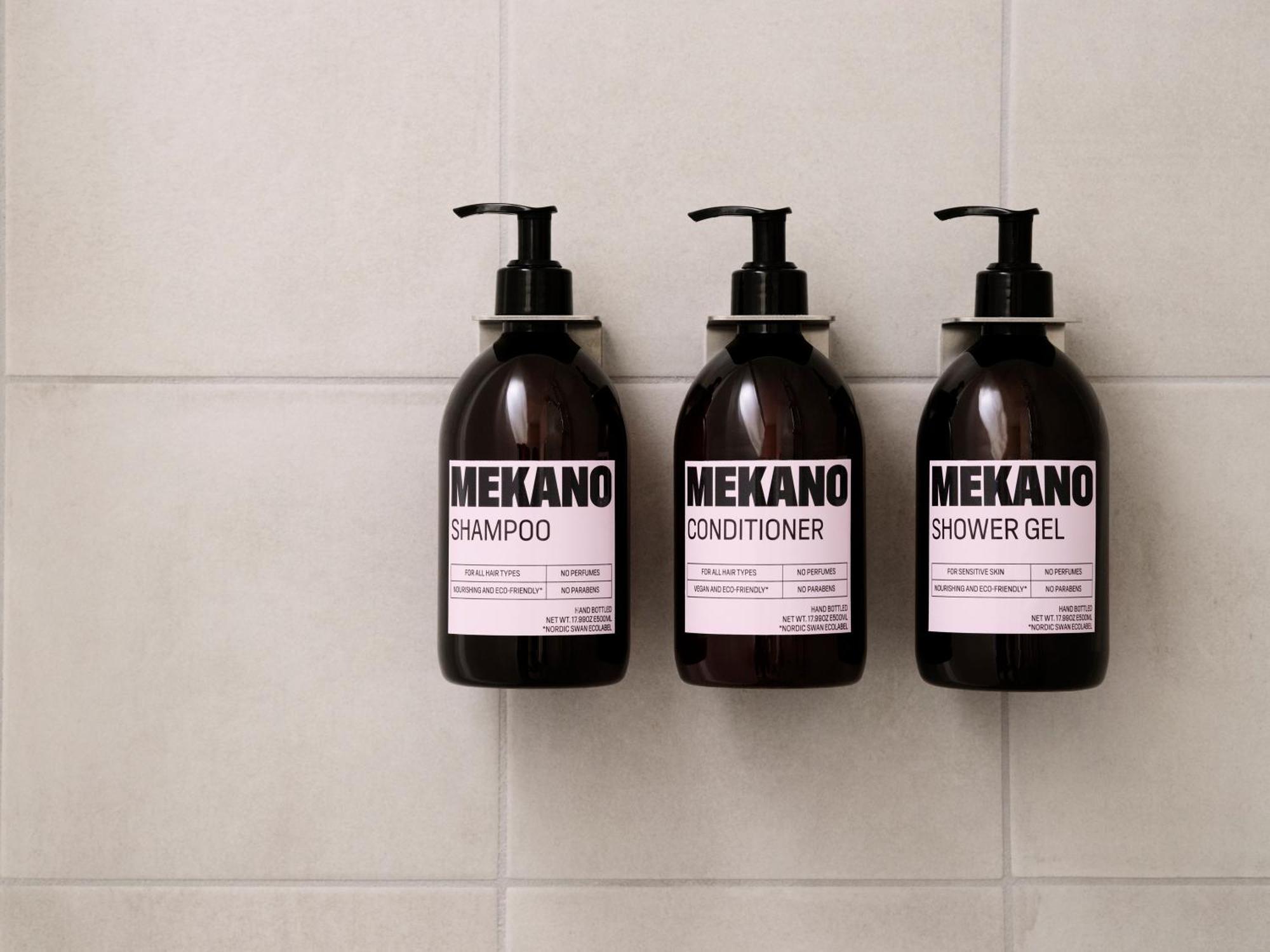 Queen Studio,1619640063:JPEG