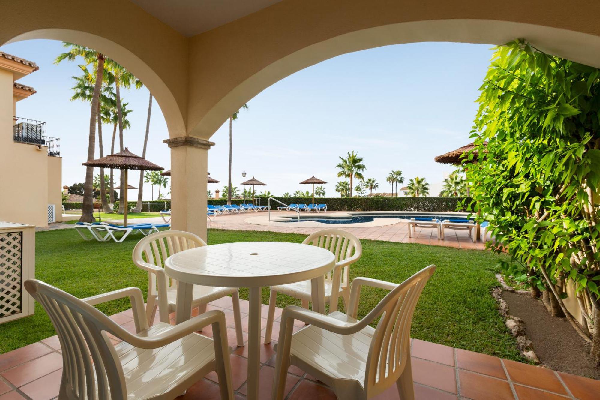 Premium Two Bedroom Apartment Sea View
