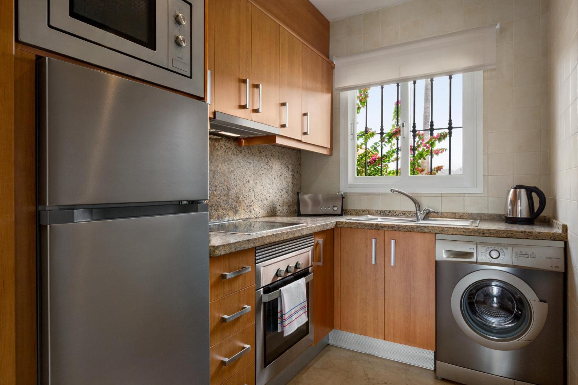 Premium Two Bedroom Apartment Sea View