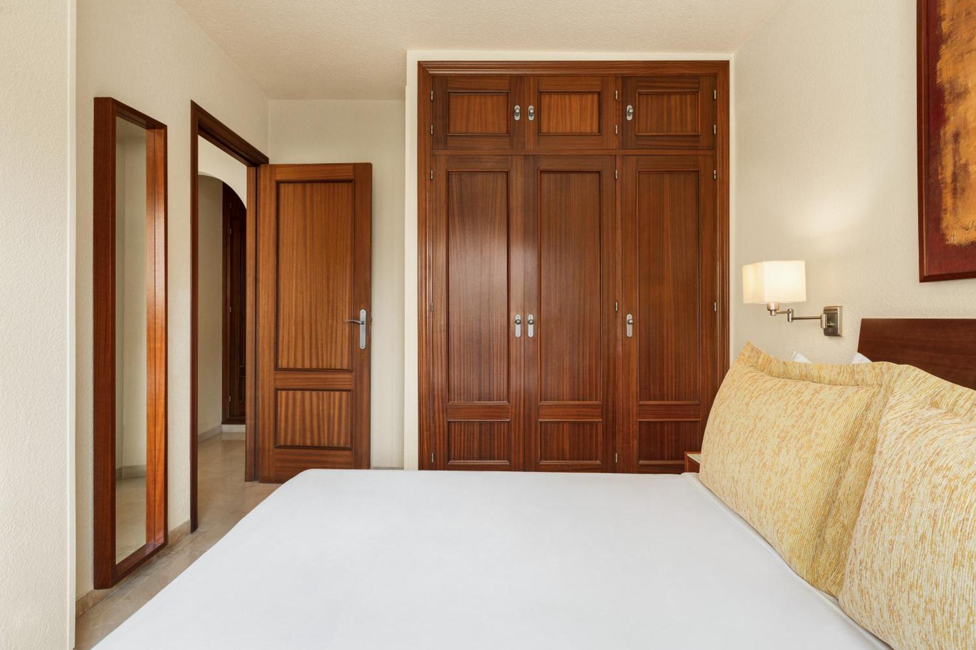 Premium One Bedroom Apartment Sea View