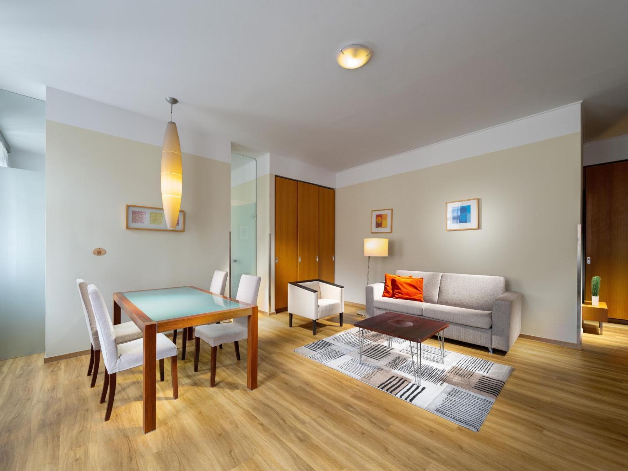 One Bedroom Business Apartment