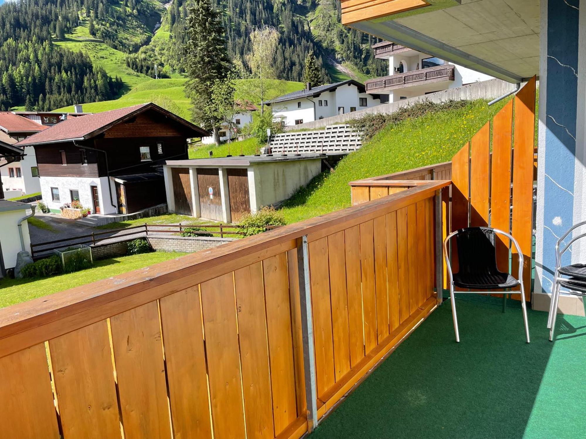 Two-Bedroom Apartment Mountain View