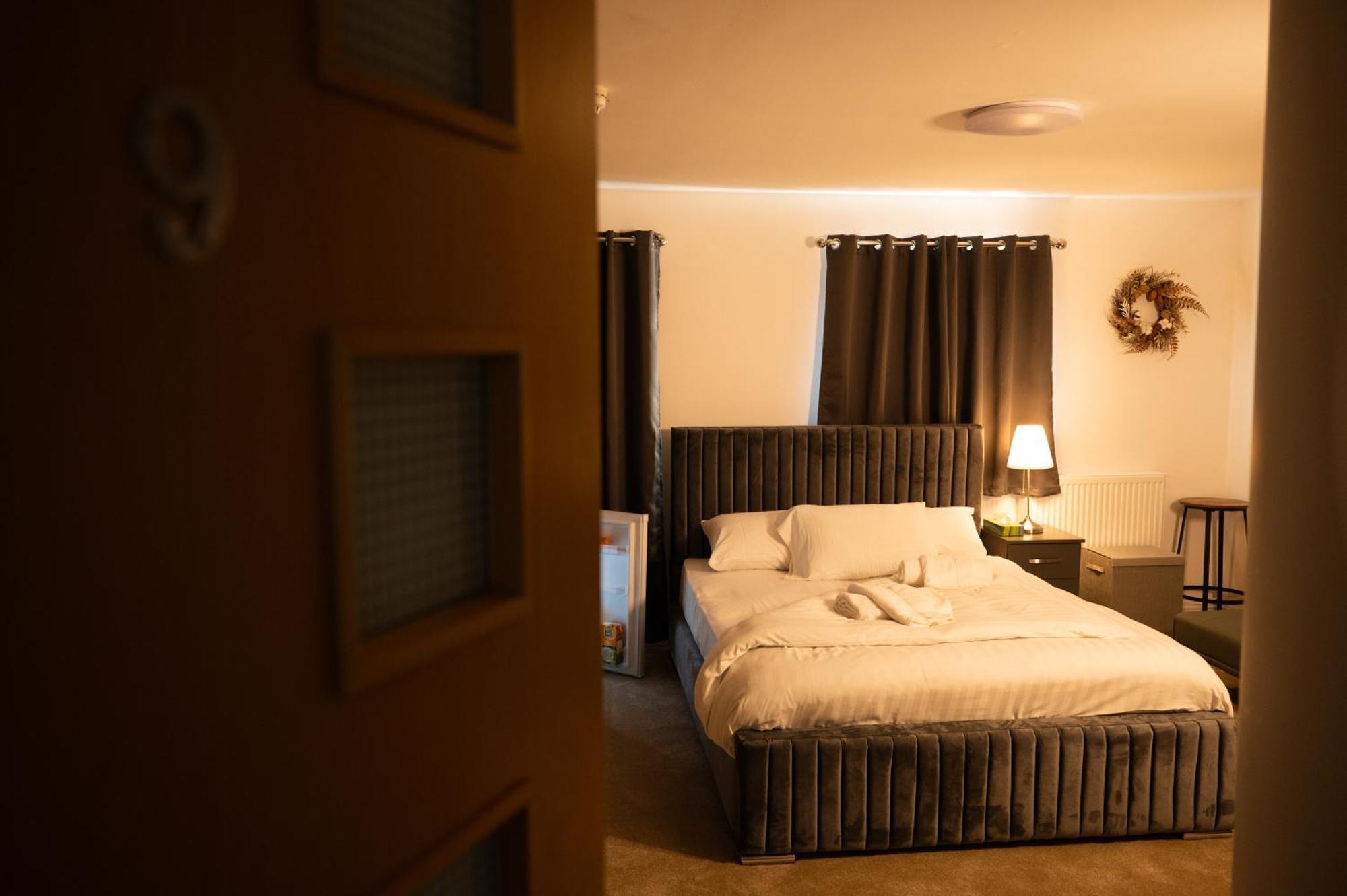 Studio with Sofa Bed