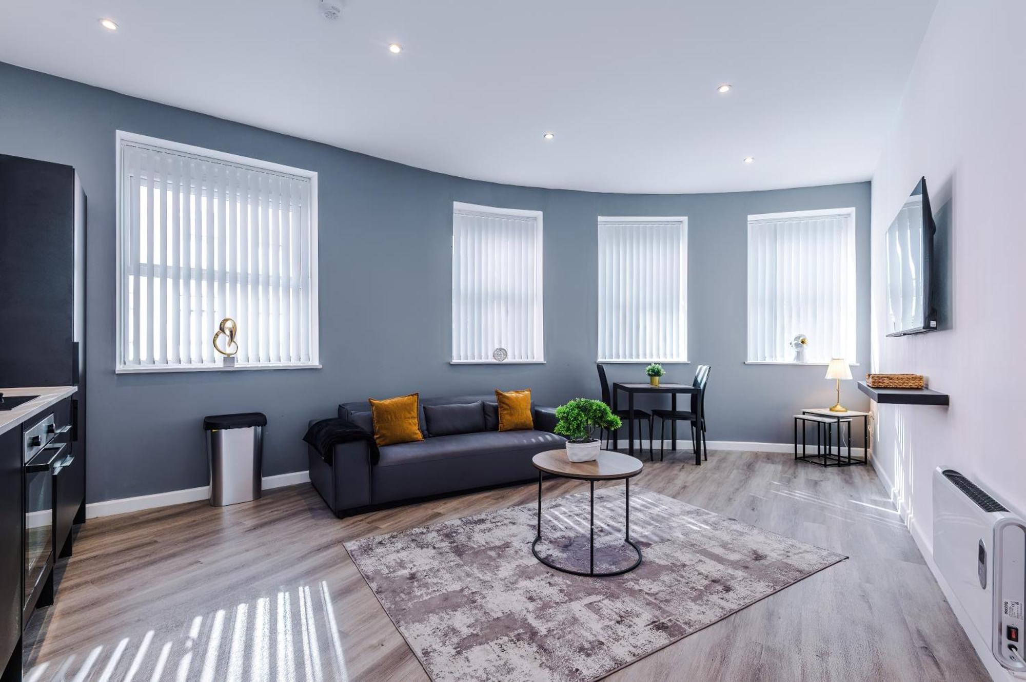 Deluxe Apartment
