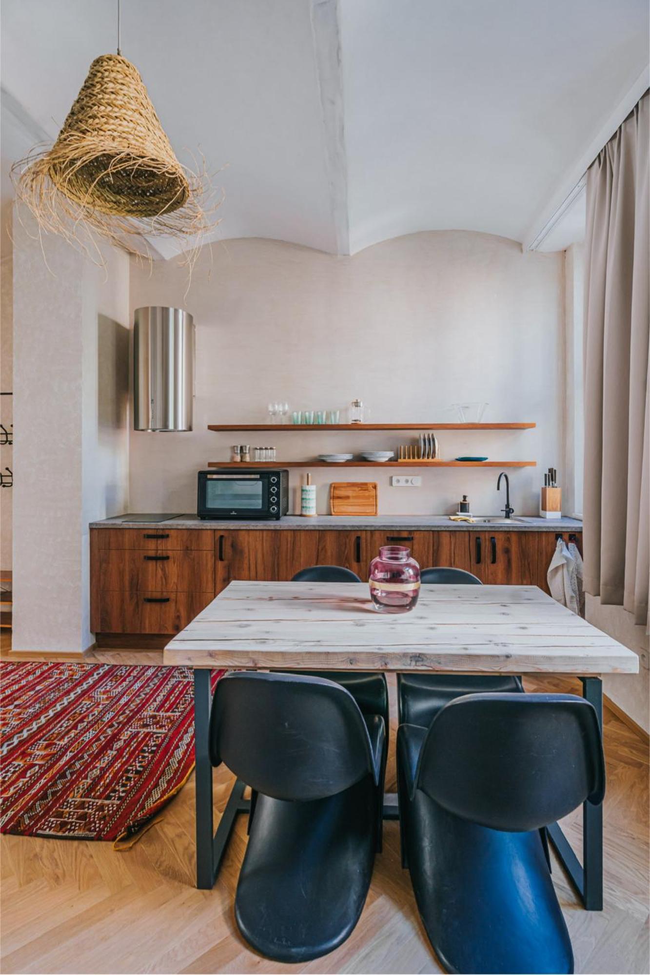 Deluxe Apartment,1635923577:JPEG