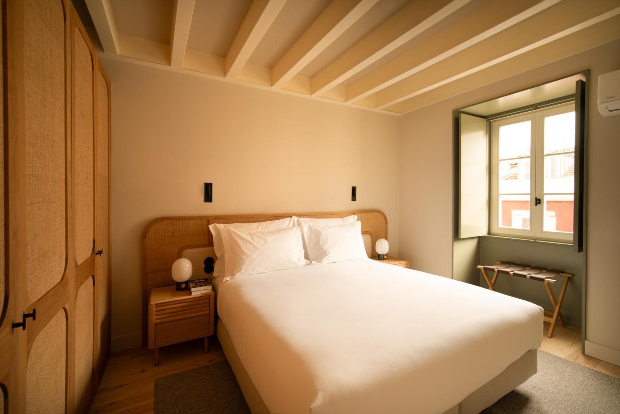 Deluxe Apartment,1637903189:JPEG