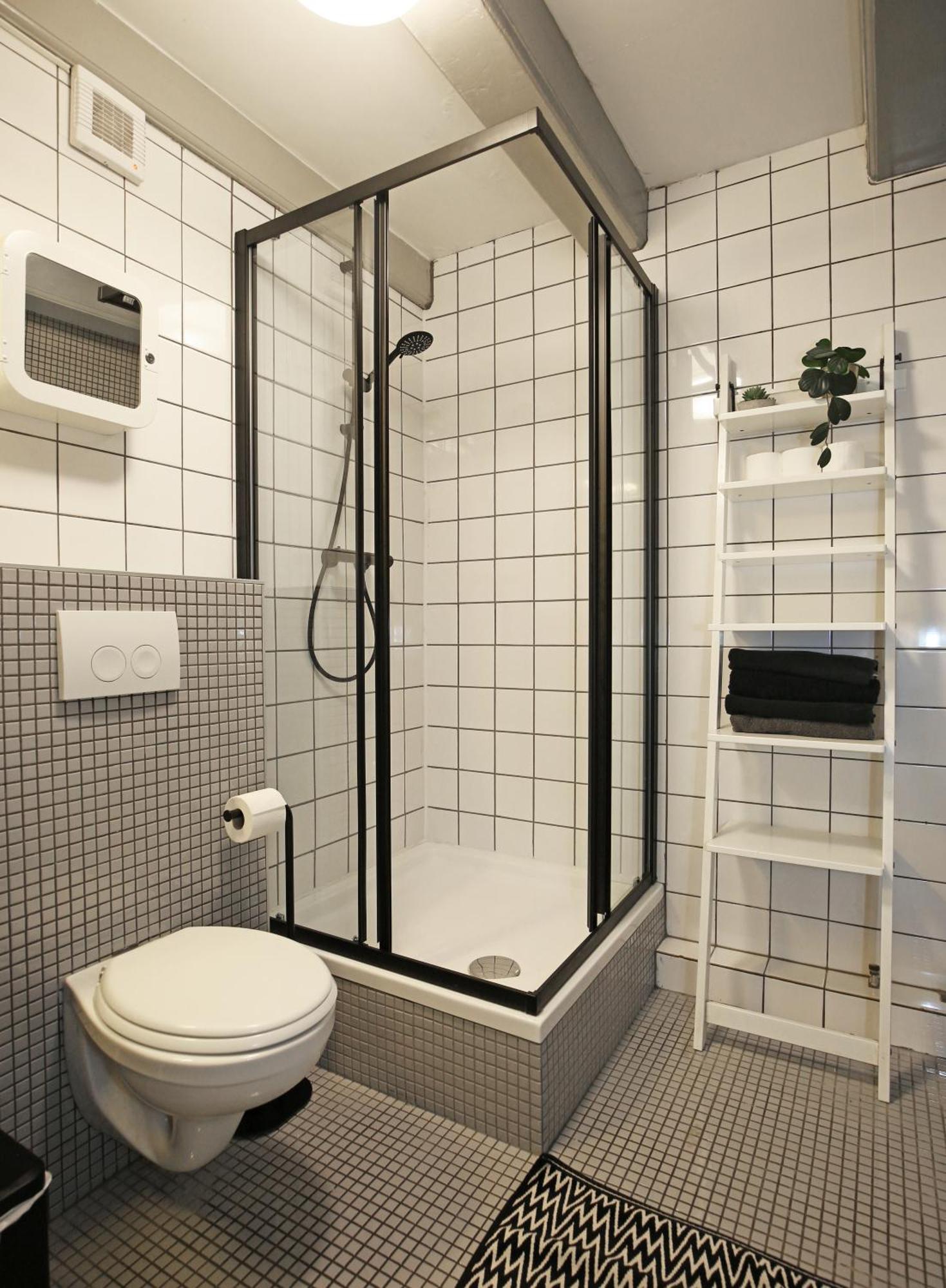Quadruple Room Private Bathroom