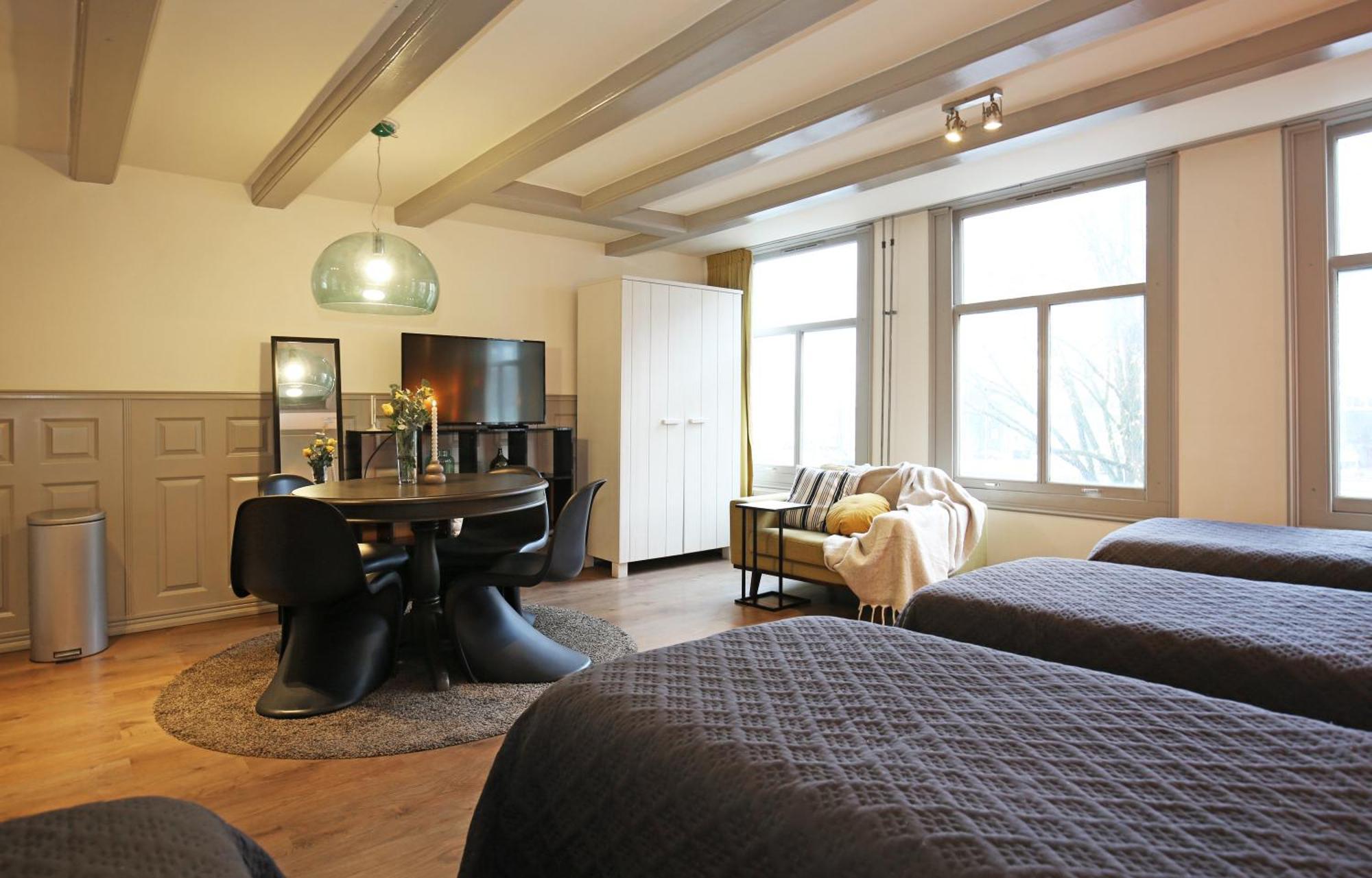 Quadruple Room Private Bathroom