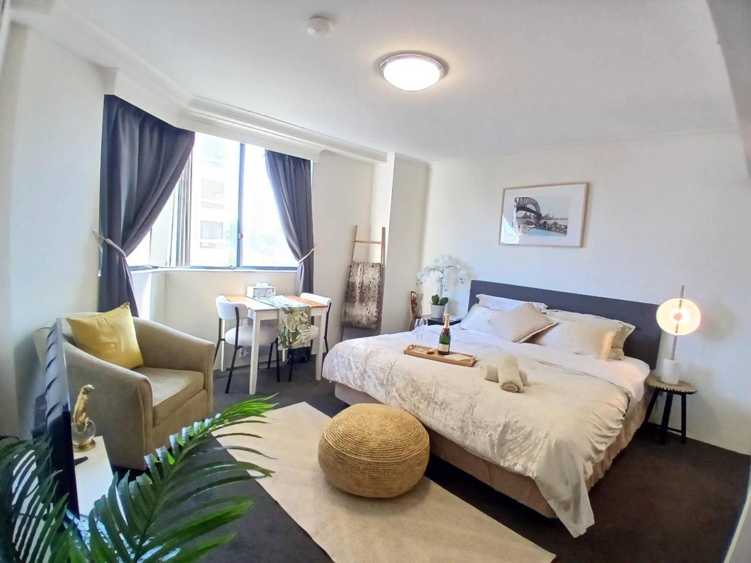 Deluxe Studio,1639311195:JPEG