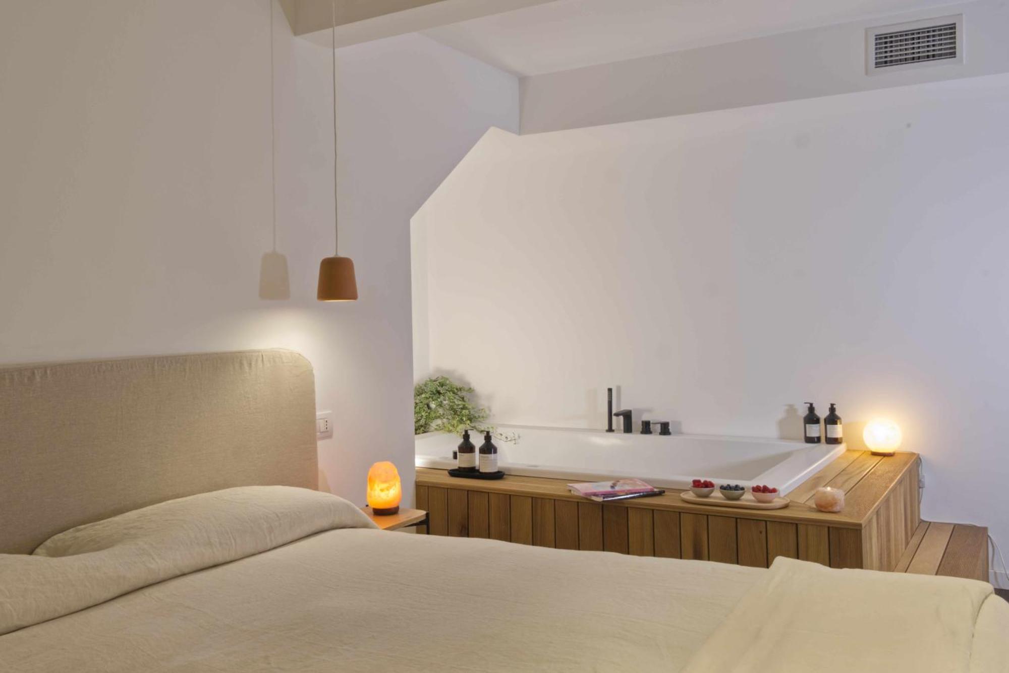 Suite with Spa Bath