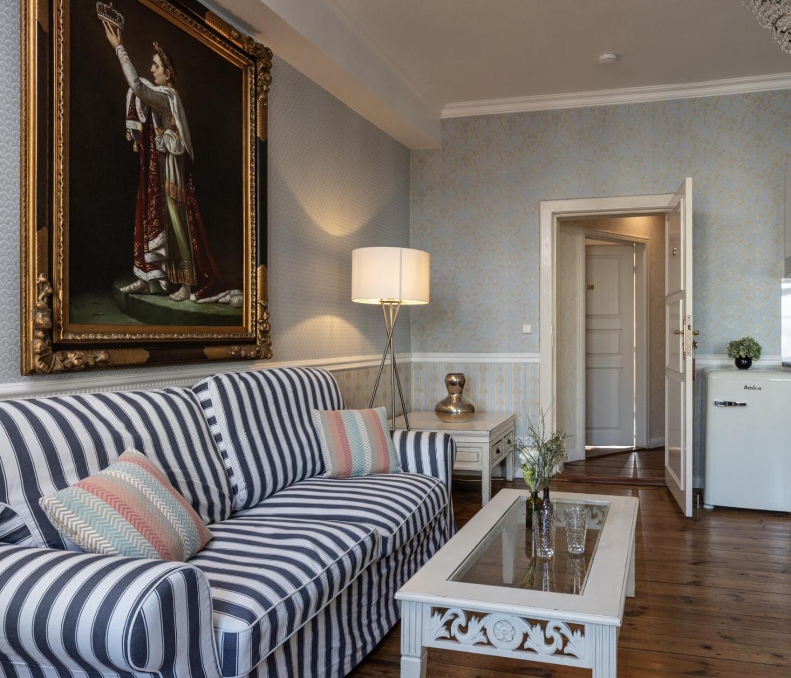 Apartment with City View