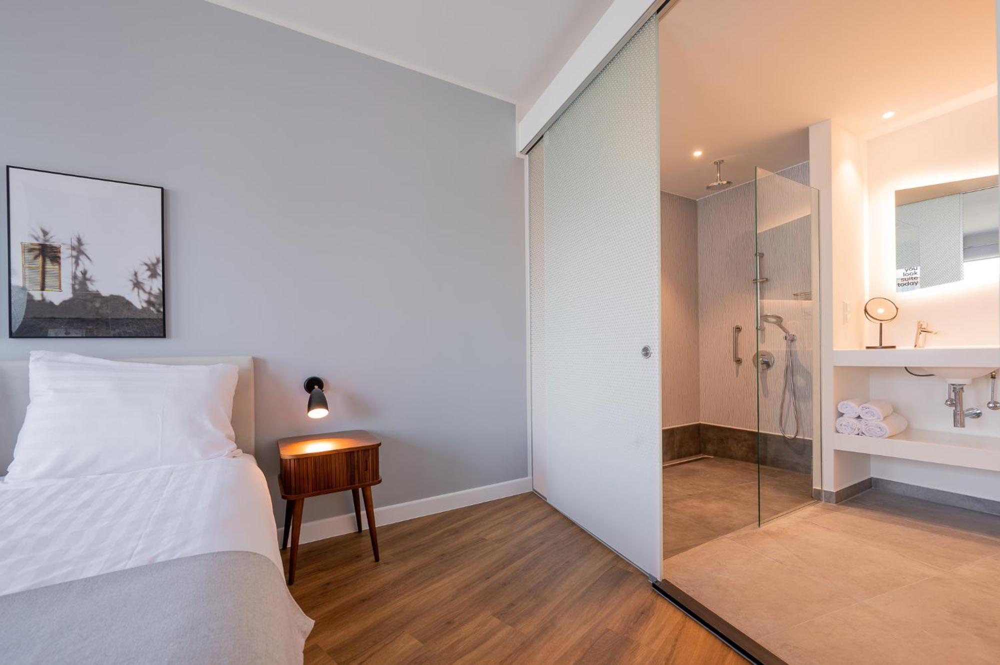 One-Bedroom Economy Suite