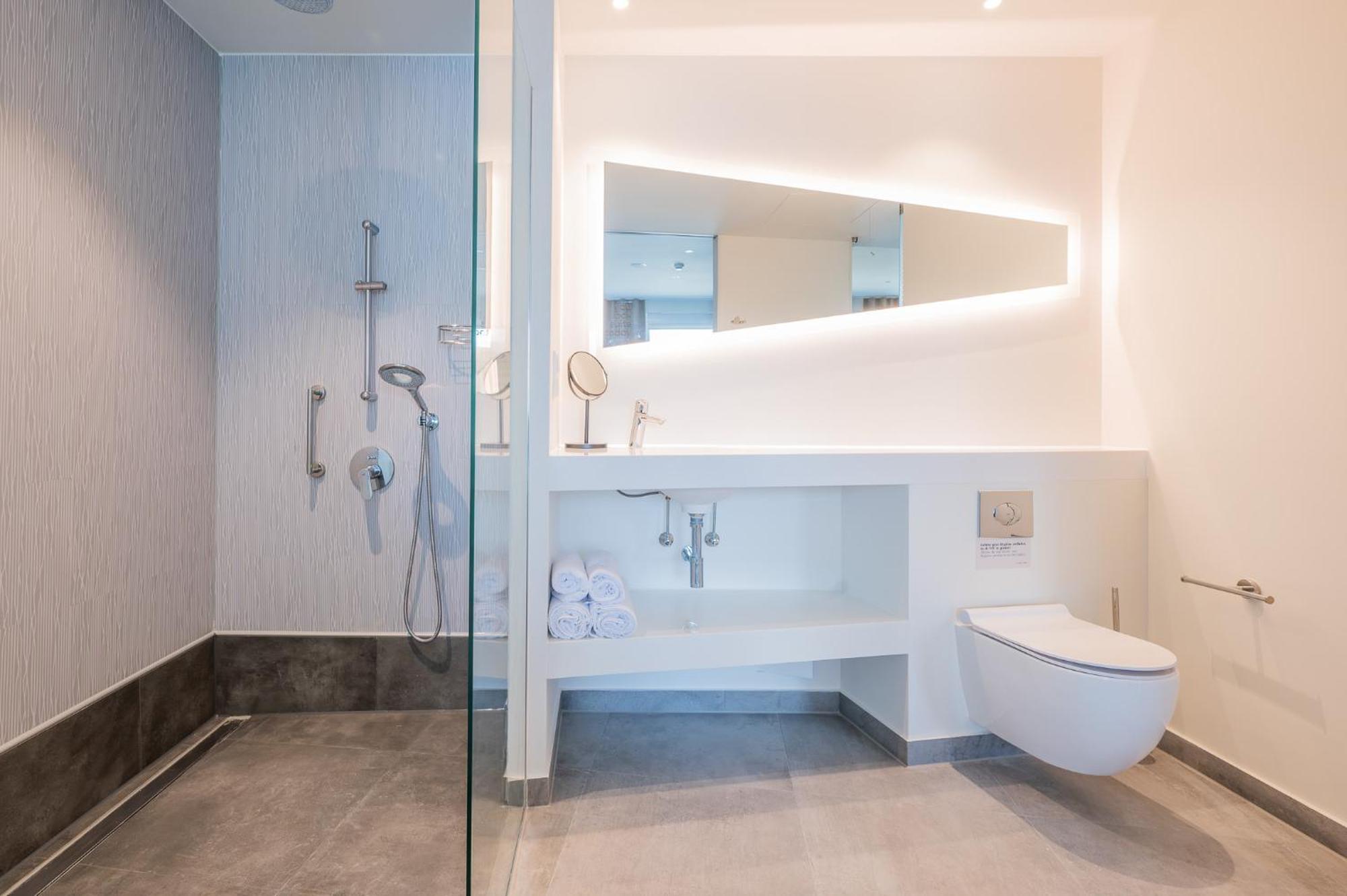 One-Bedroom Economy Suite