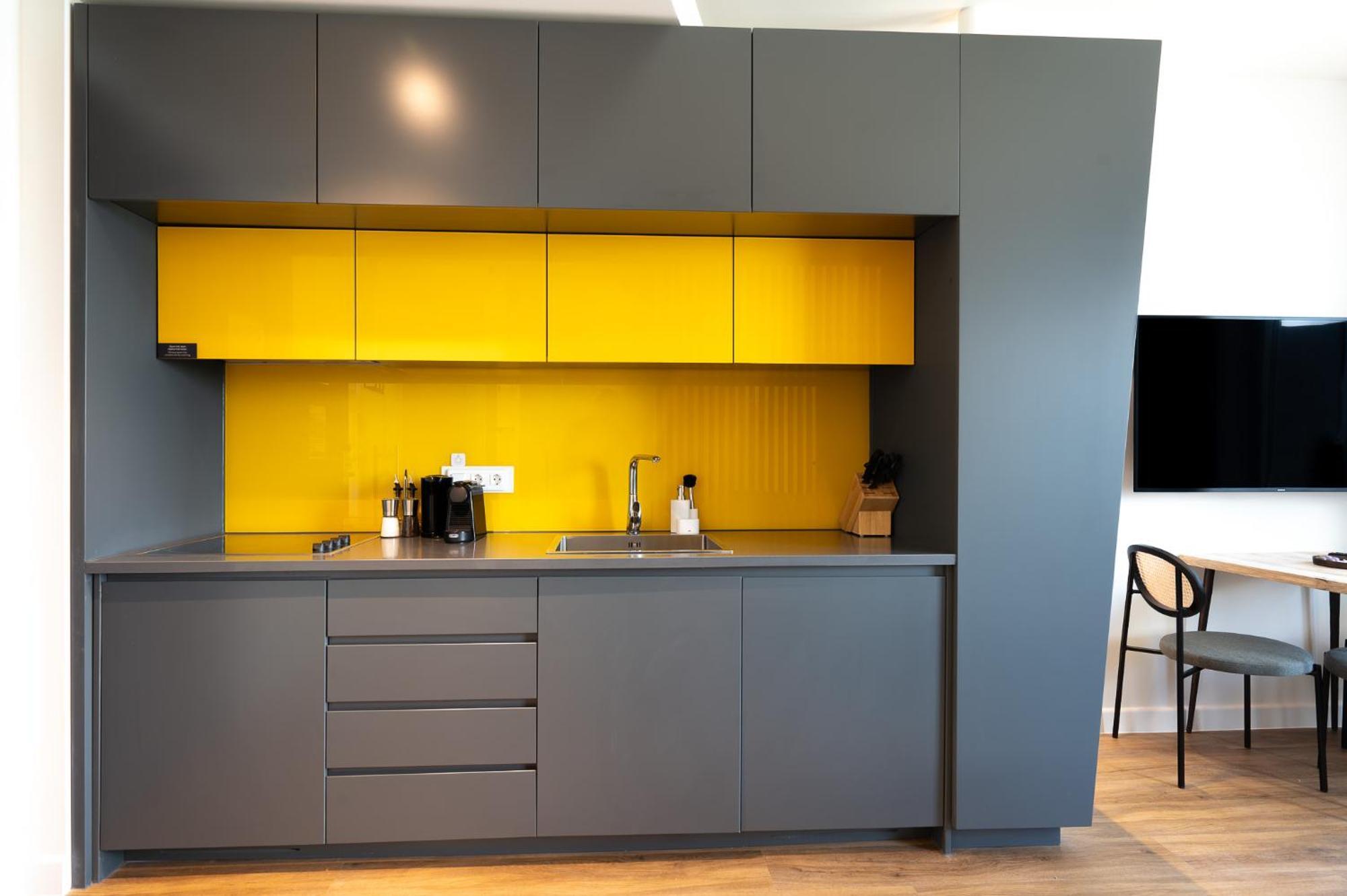 One-Bedroom Economy Suite