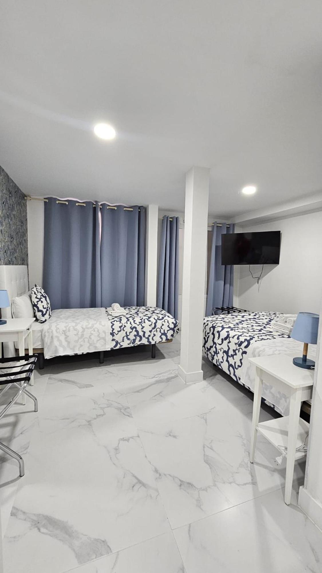 Interior Twin  Studio