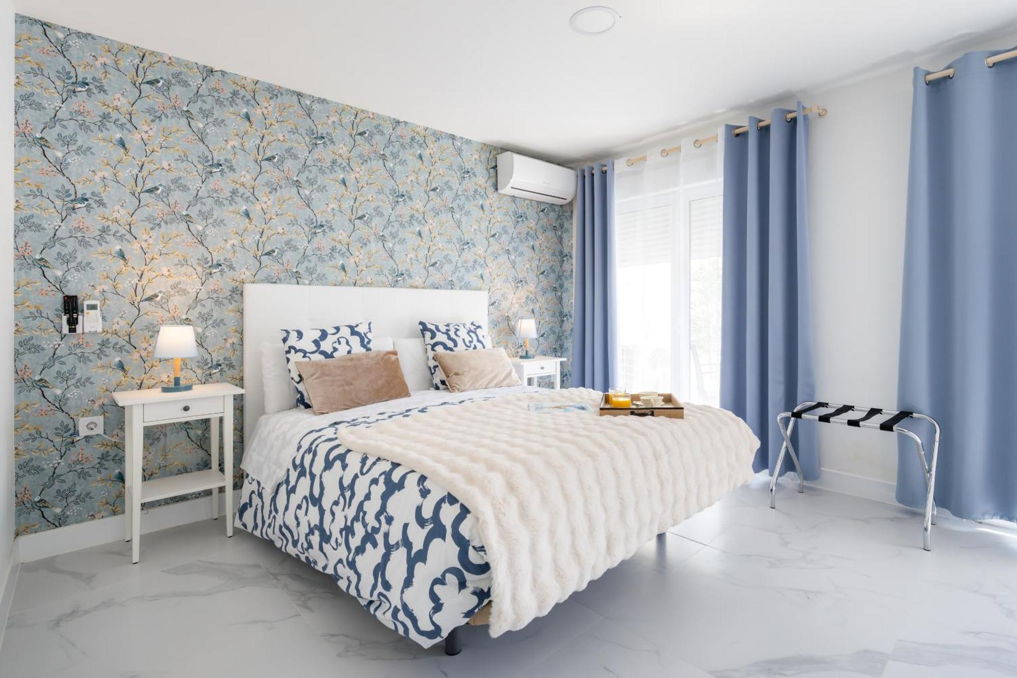 One-Bedroom Apartment with Terrace