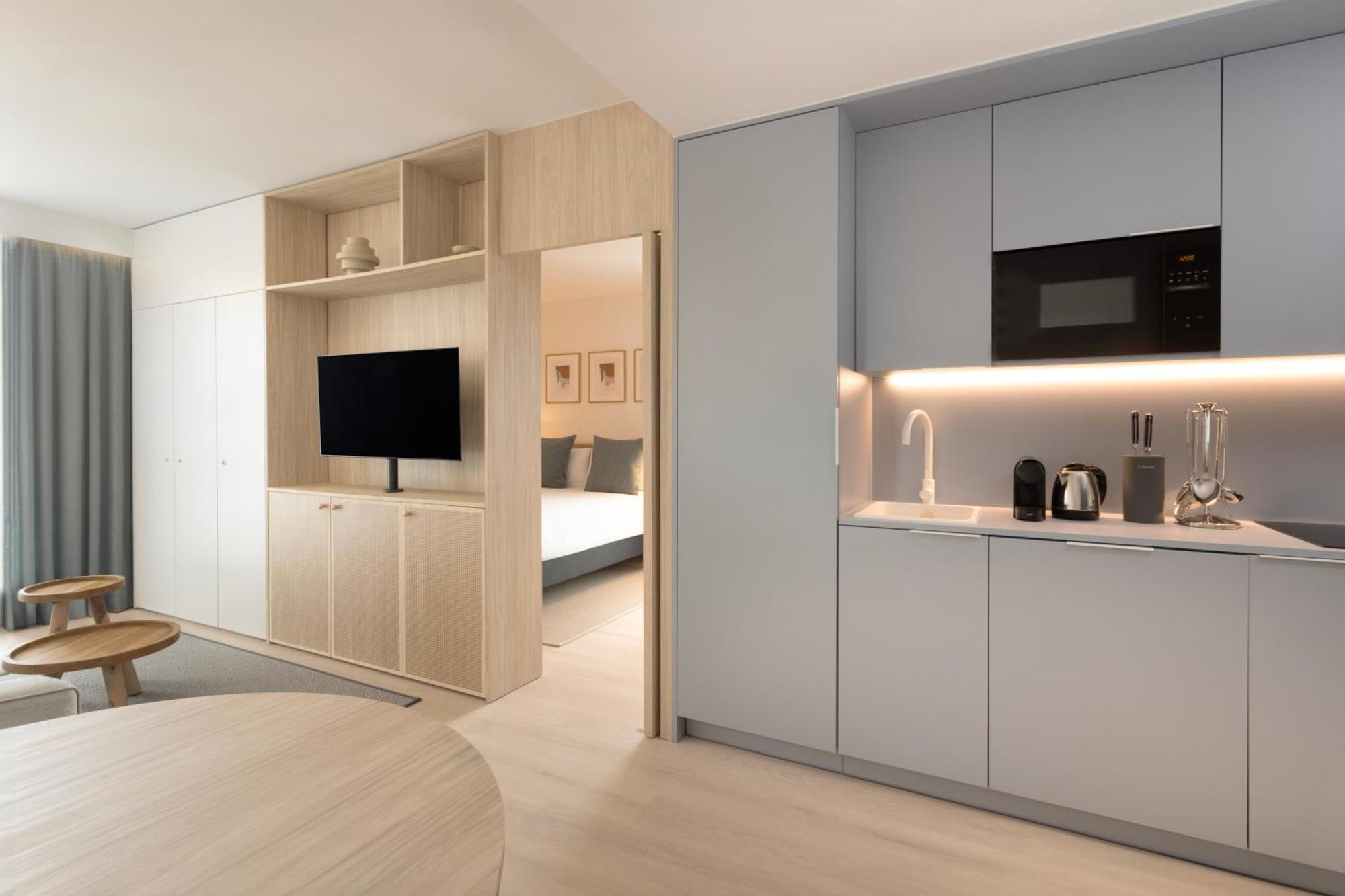 One-Bedroom Suite with Sofa Bed