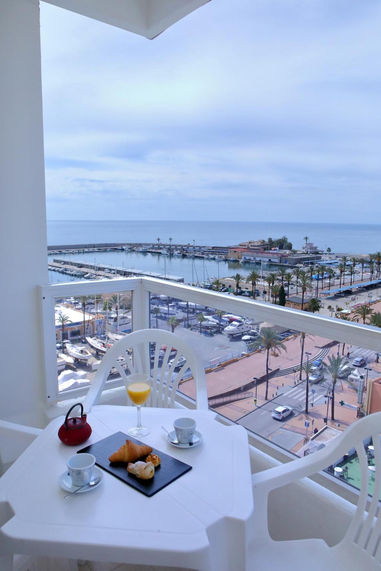 One-Bedroom Apartment Sea View Terrace