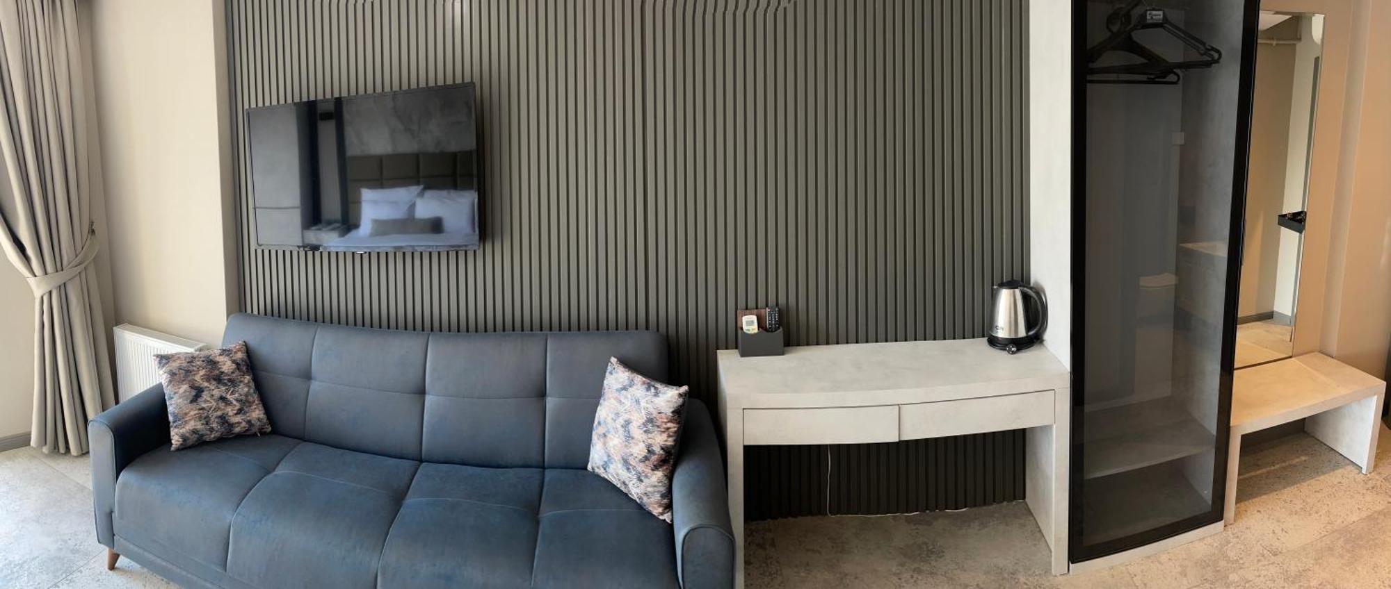 One-Bedroom Family Apartment,1674729500:JPEG