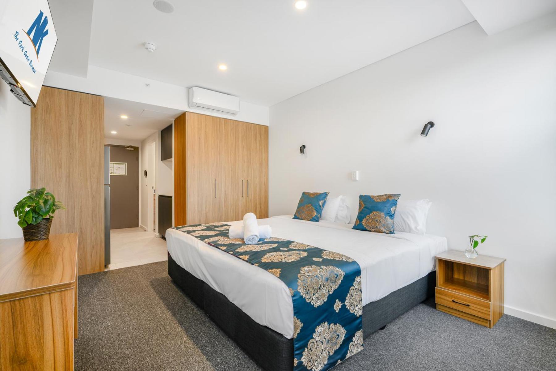 Superior King Room