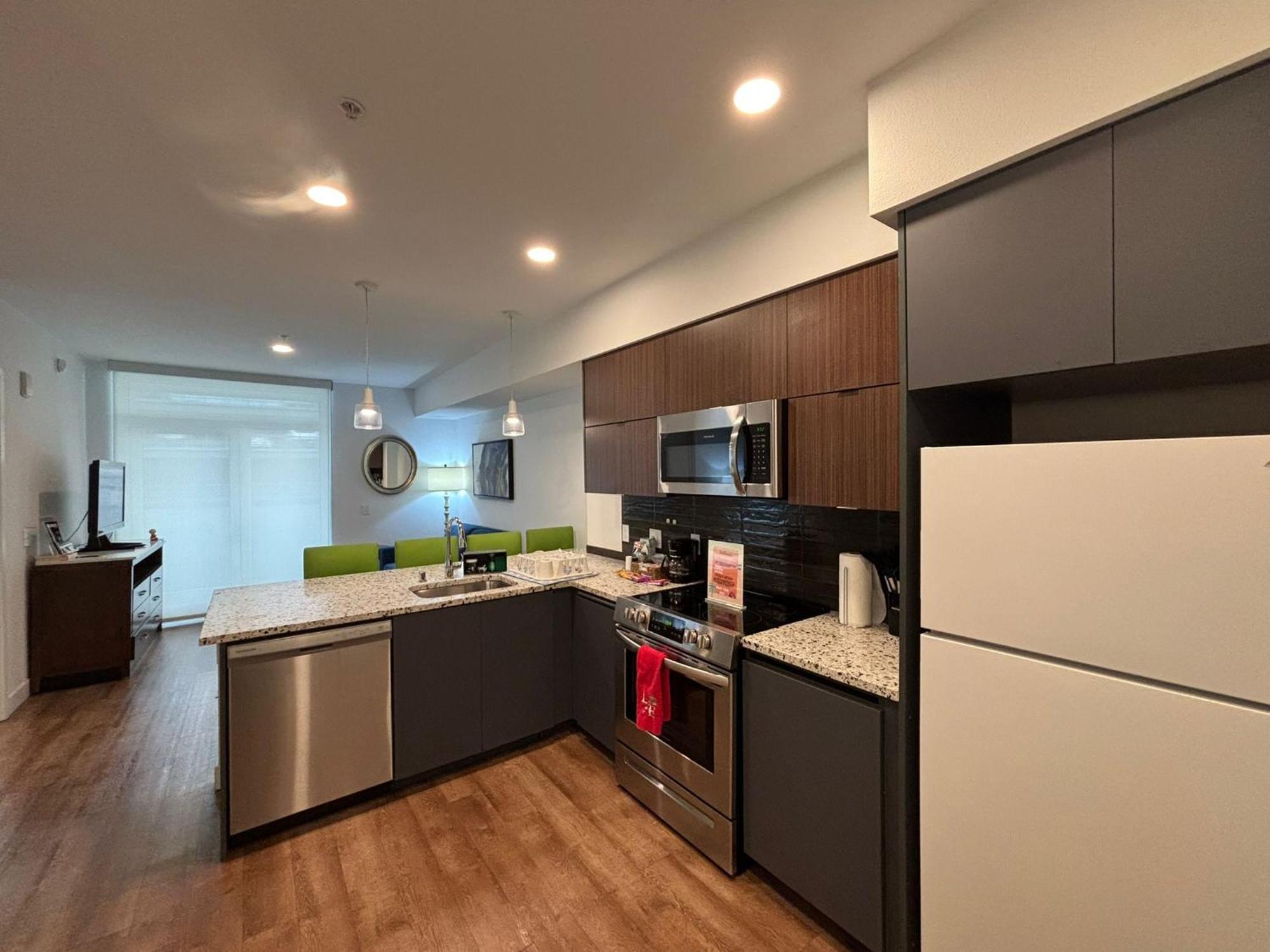One-Bedroom Apartment with Balcony