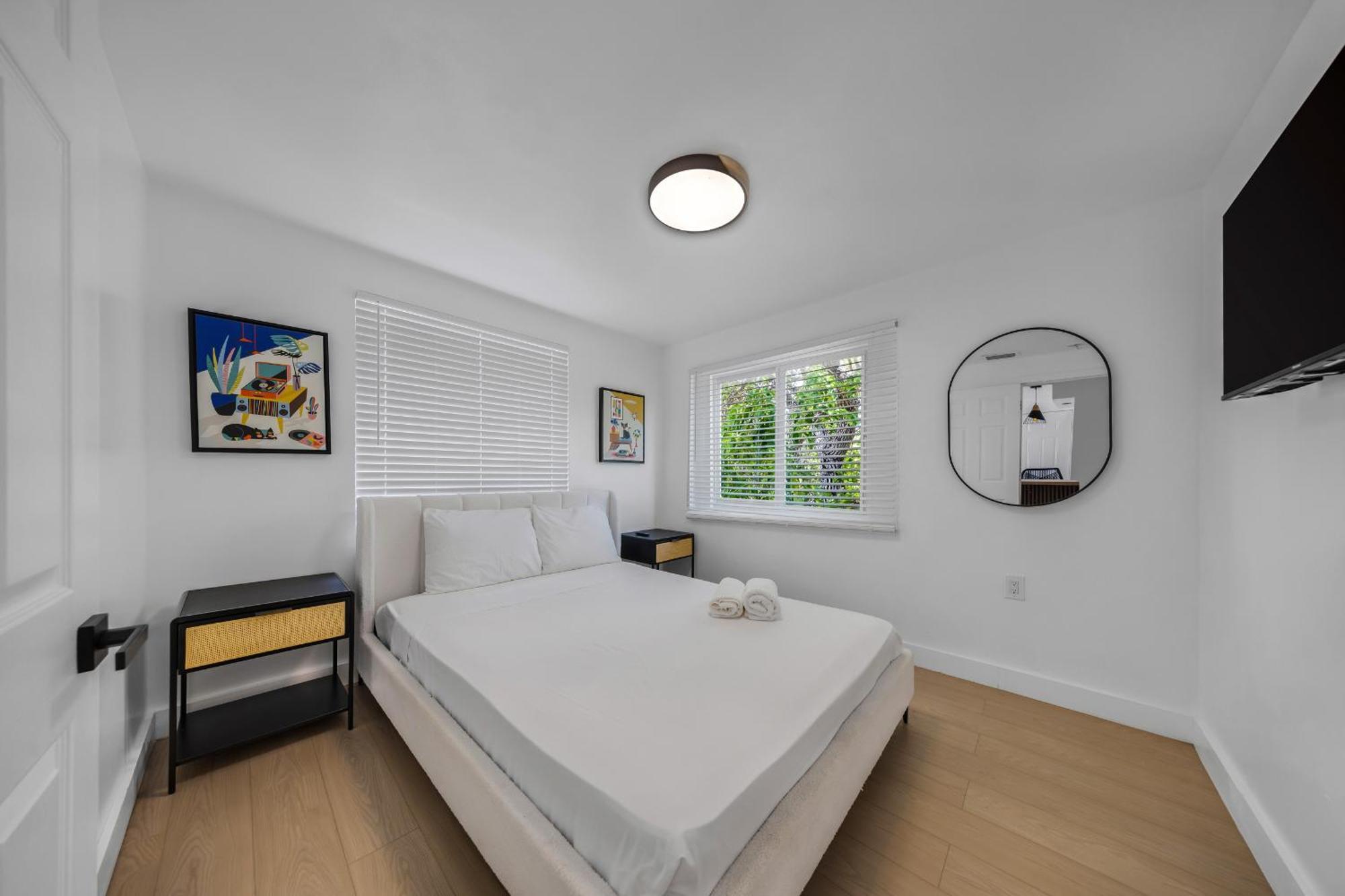 One-Bedroom Deluxe Apartment