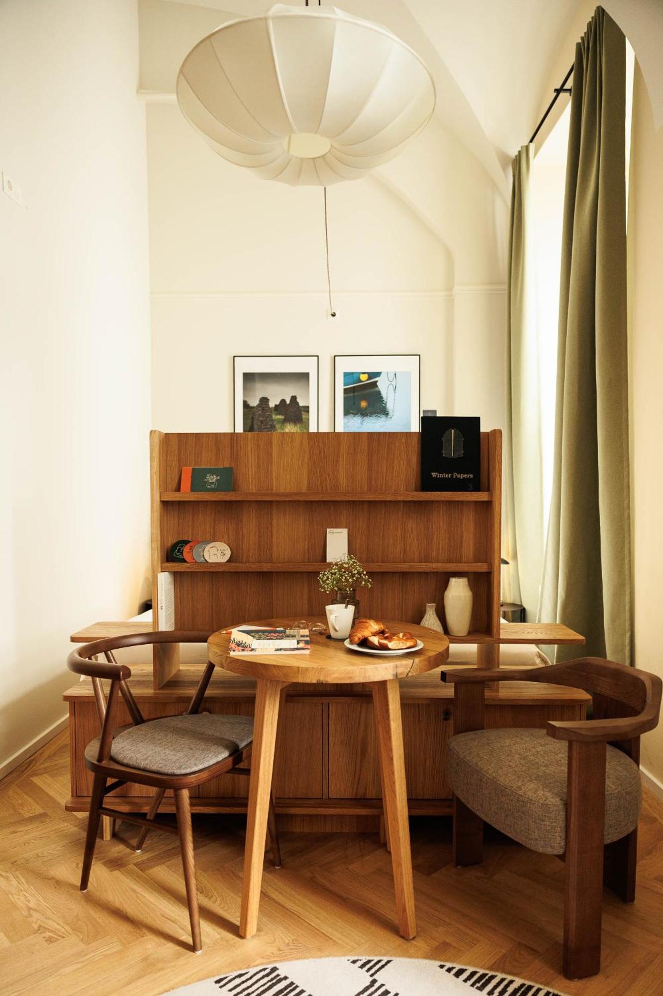 Two-Bedroom Apartment,1685751852:JPEG