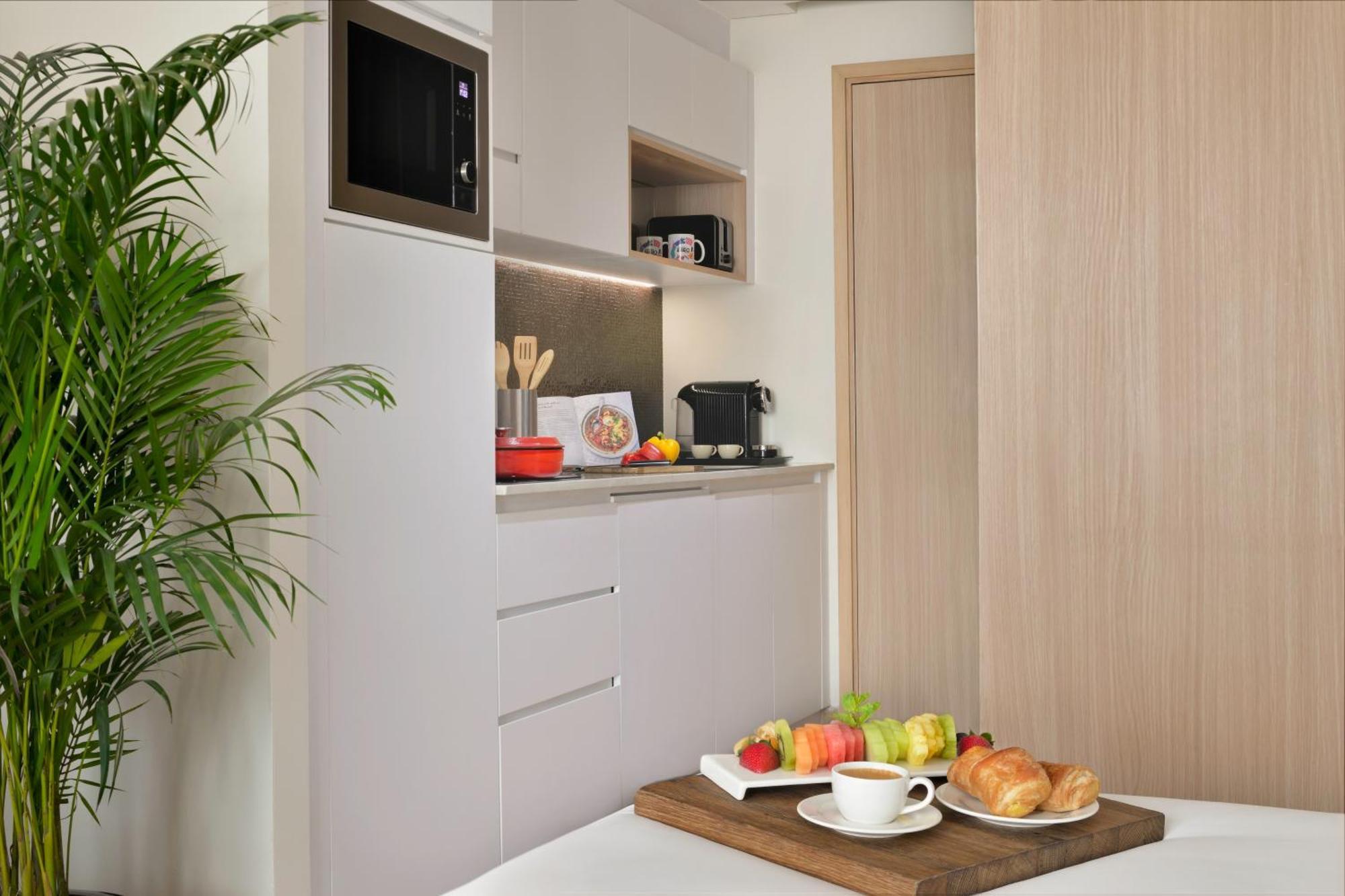 Deluxe Studio Apartment with Private Beach Access