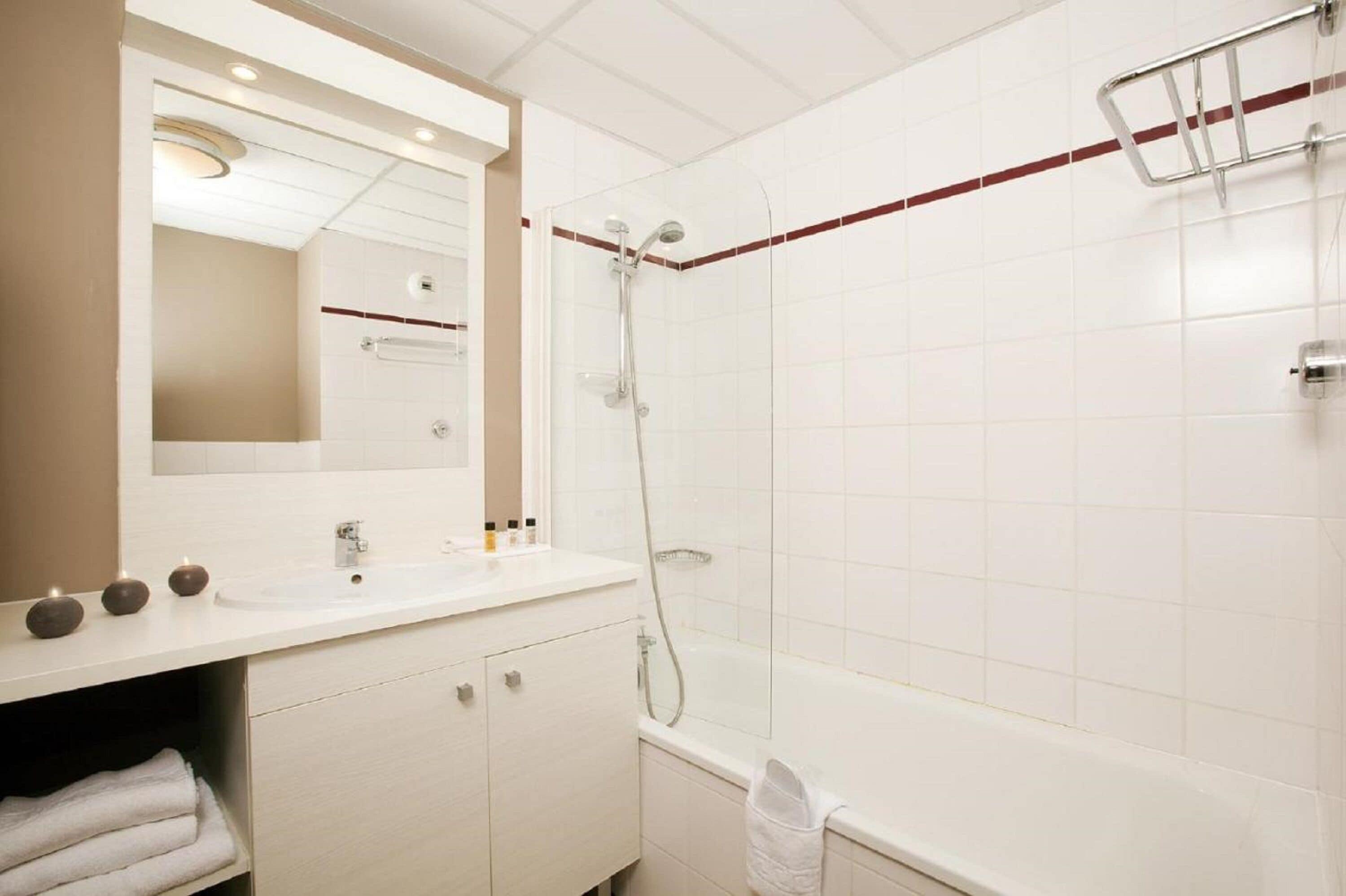 One-Bedroom Apartment (4 Adults)