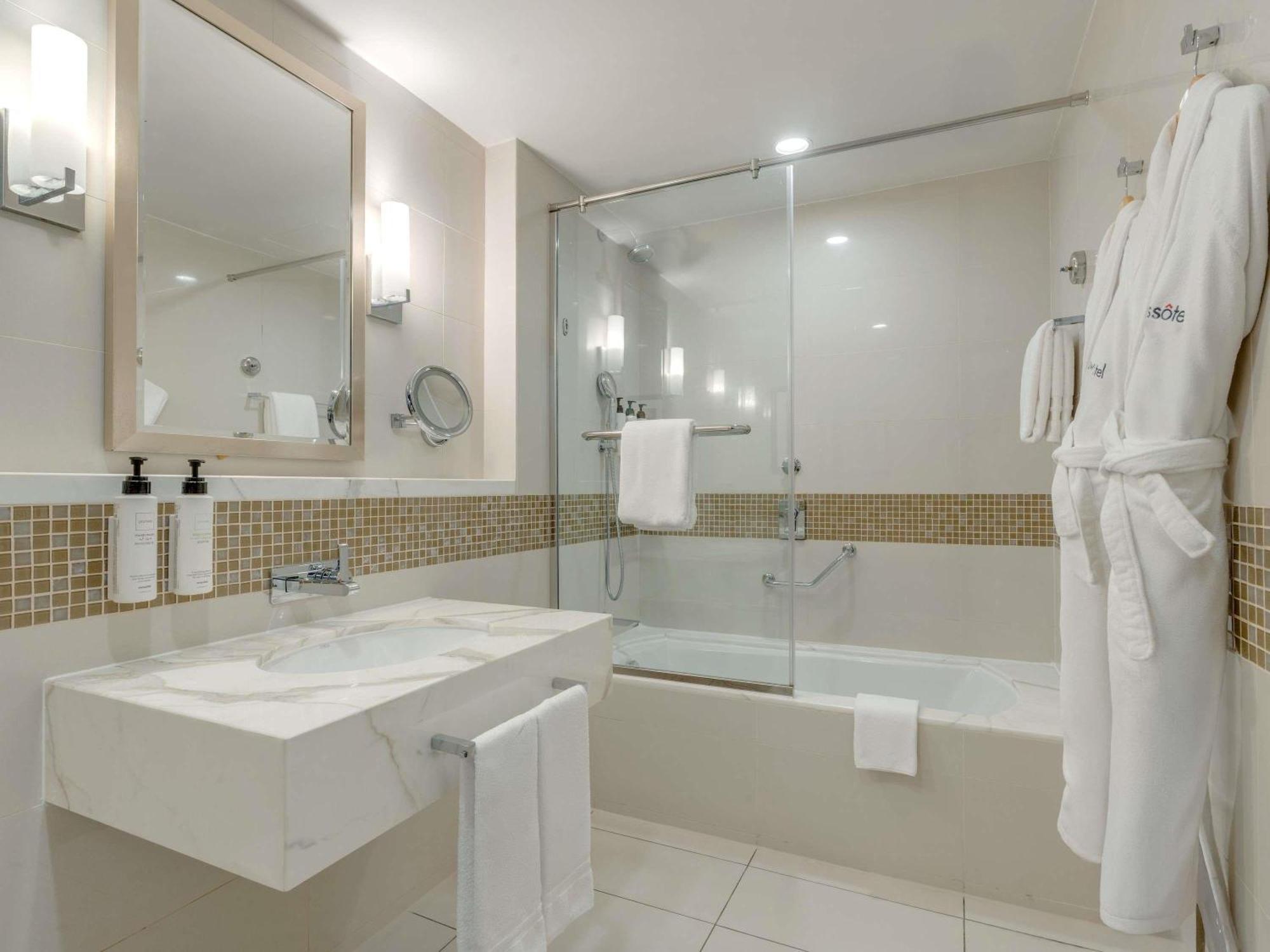 Two-Bedroom Premium Apartment with Burj Khalifa and Creek View