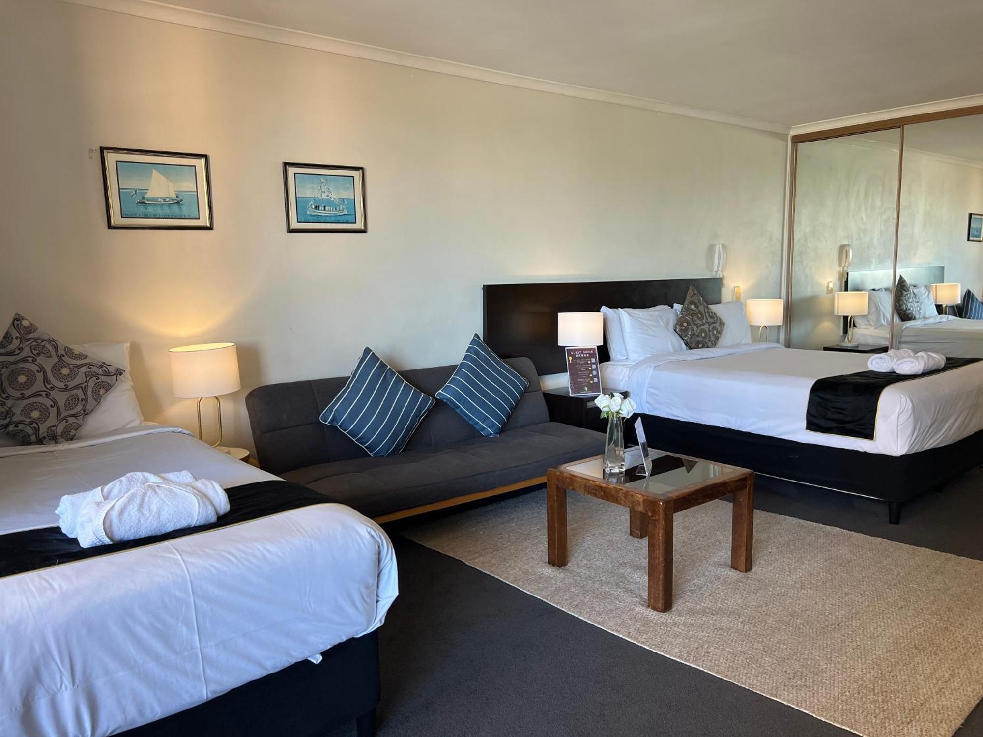 Superior Studio Apartment with City View