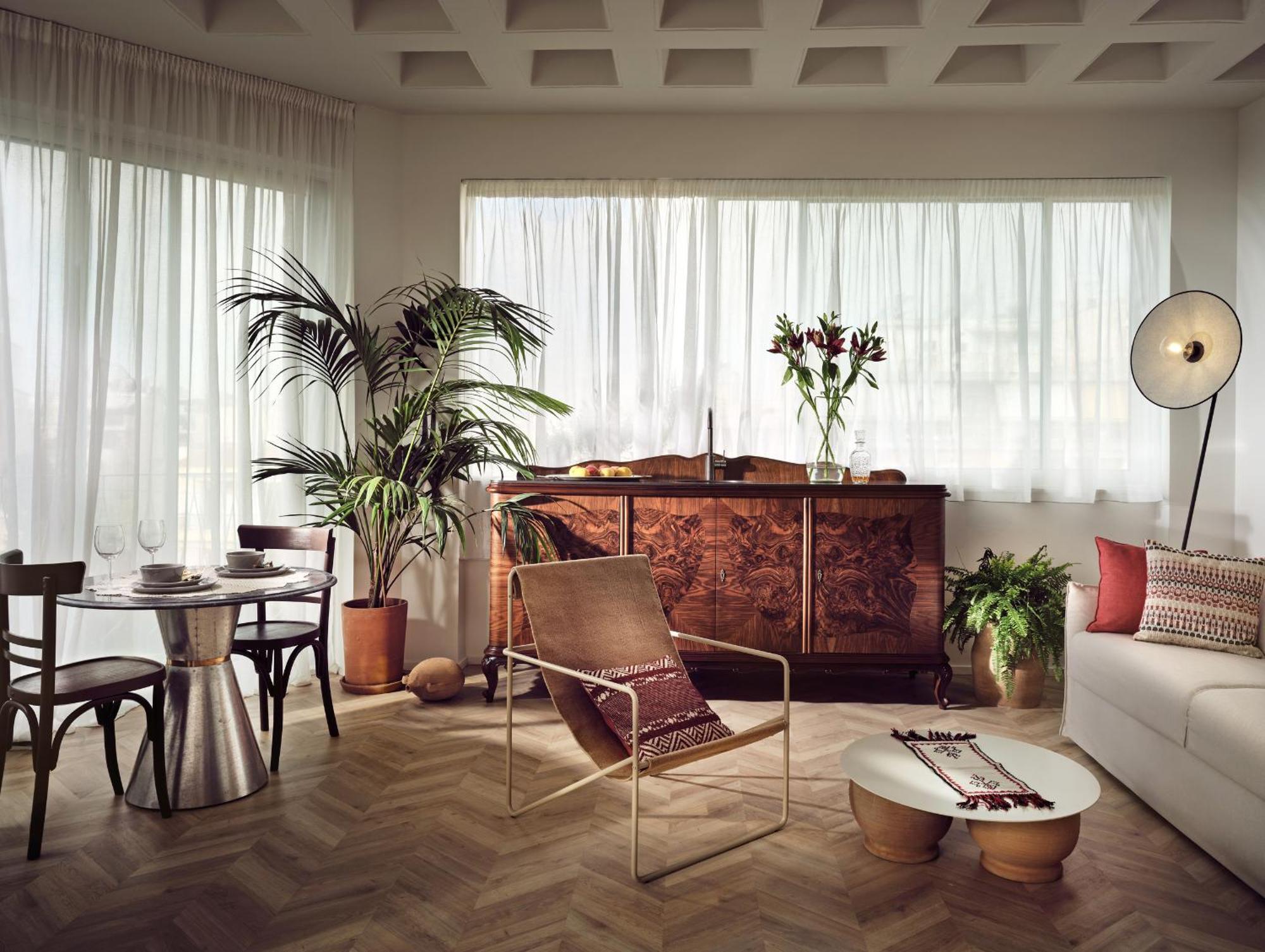 Deluxe Apartment