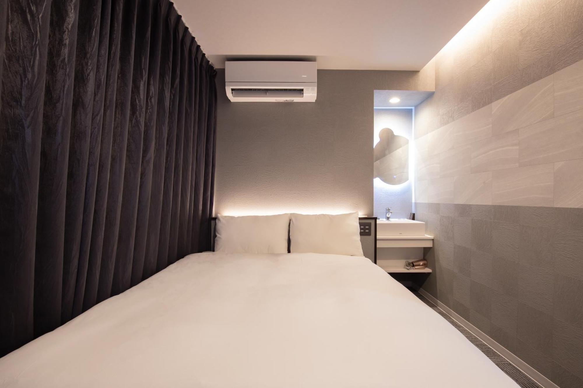 Double Room,1739866456:JPEG