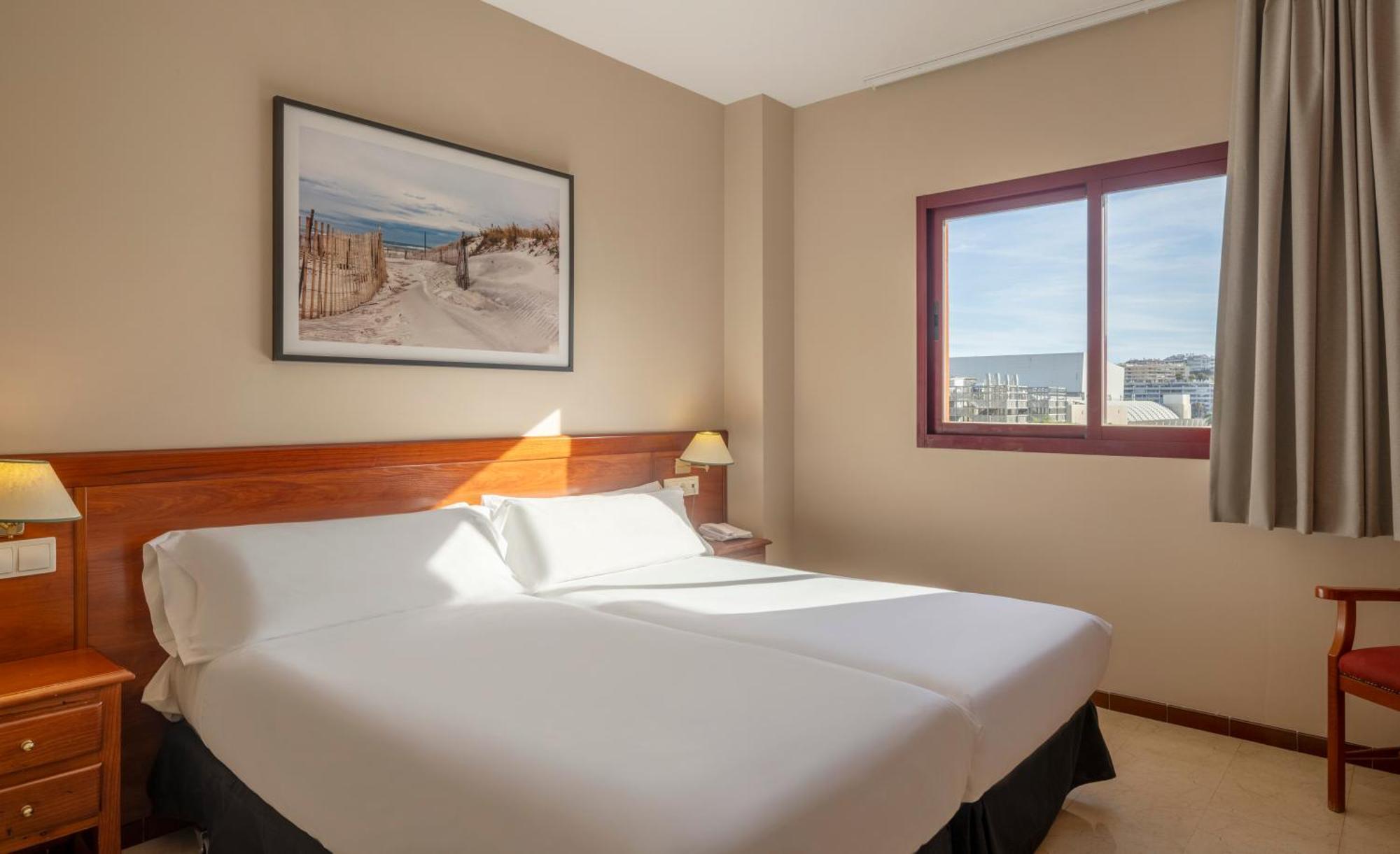 One-Bedroom Apartment Pool View