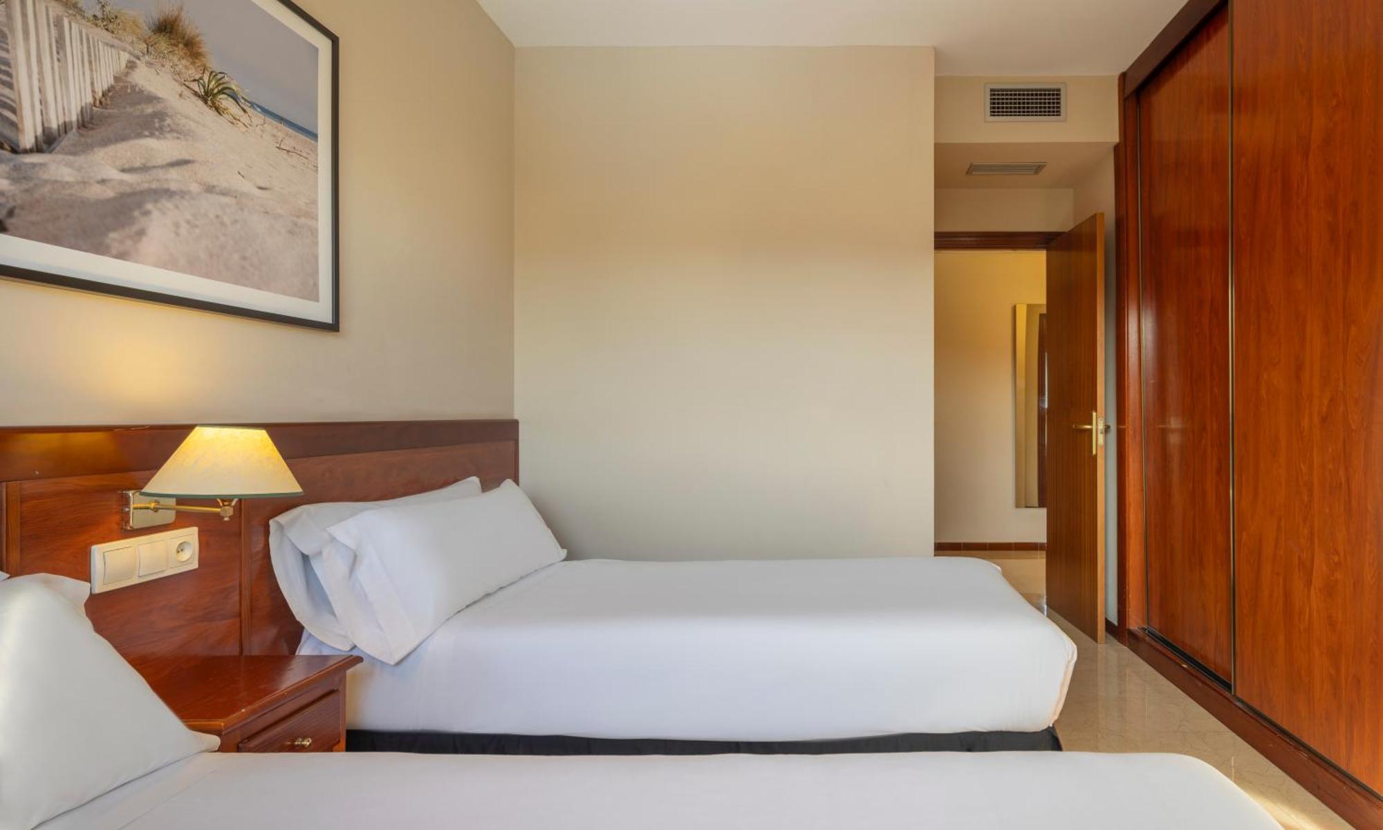 One-Bedroom Apartment Pool View