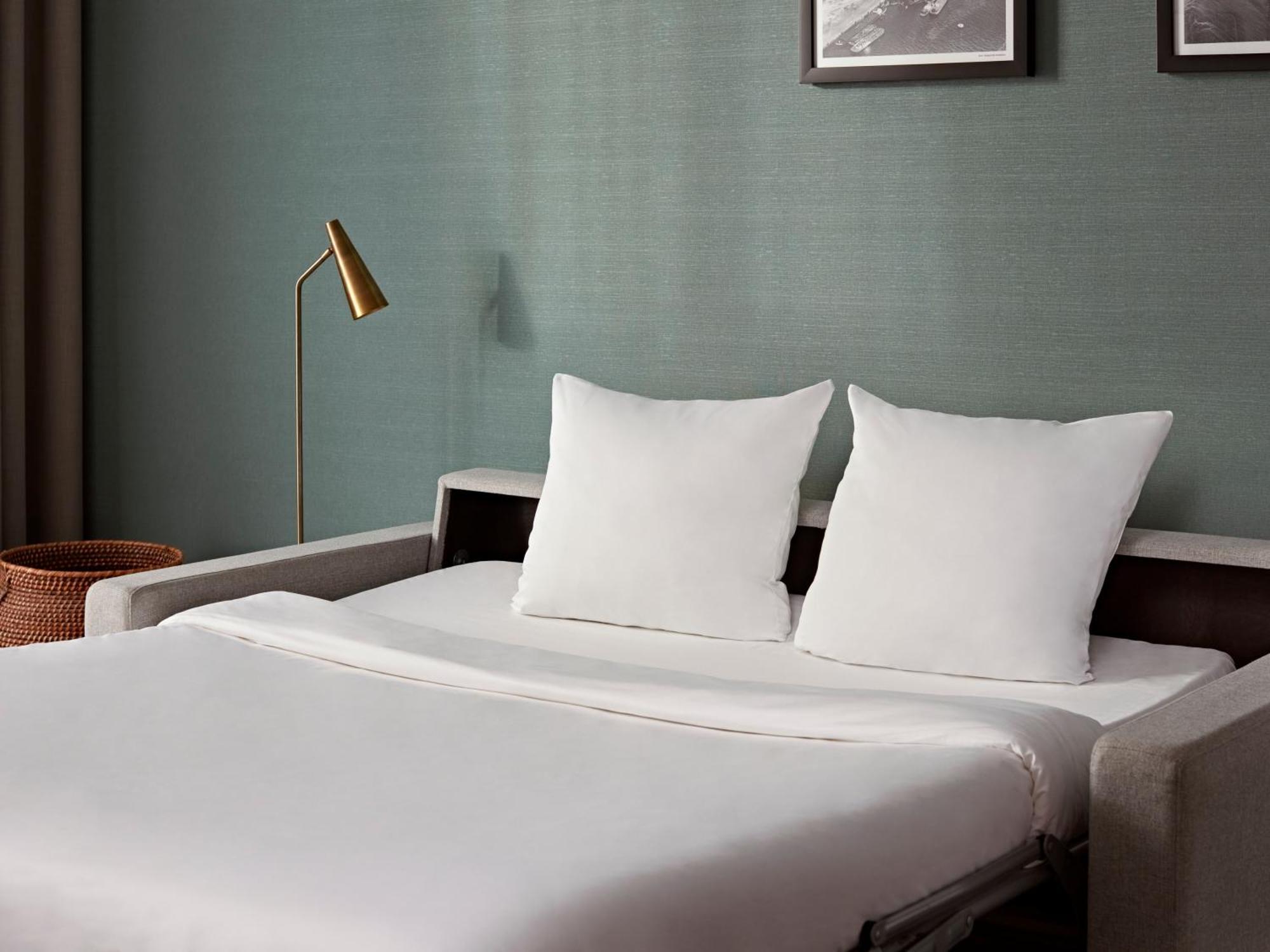 Large 1 Bedroom Apartment with Sofa Bed,1743238283:JPEG