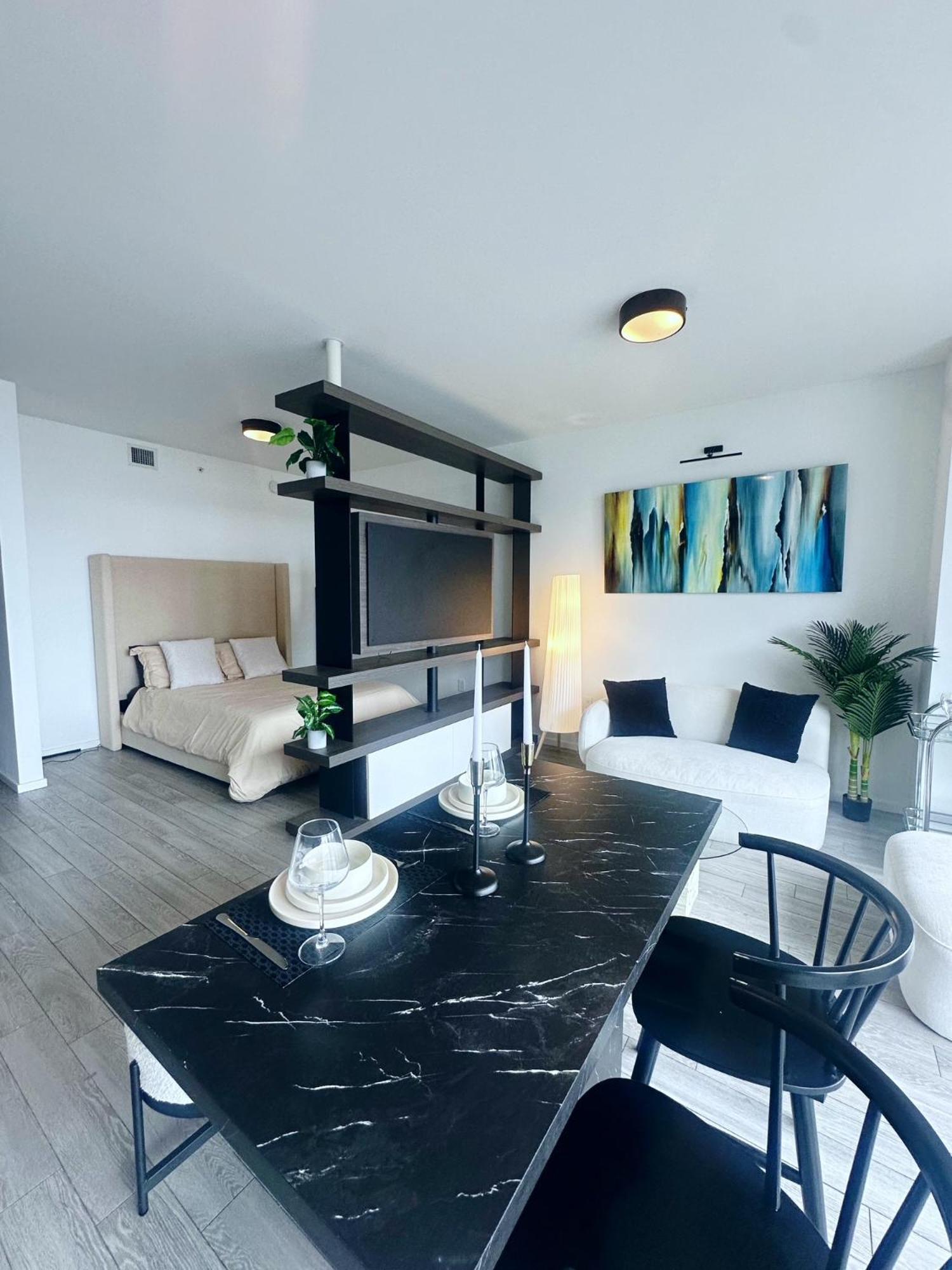 Studio Apartment with Balcony