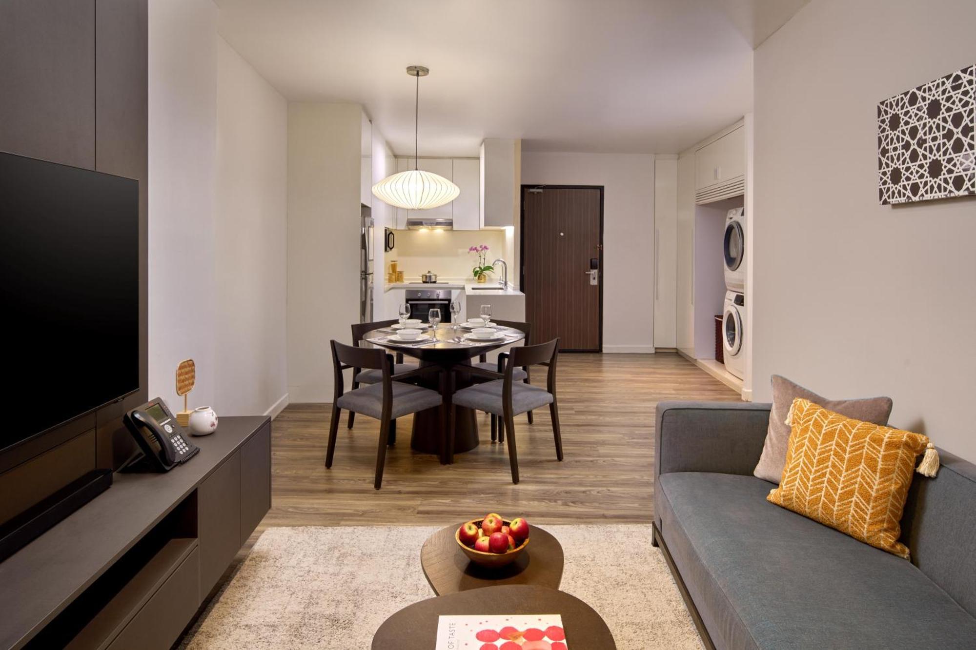 Deluxe Two-Bedroom Apartment
